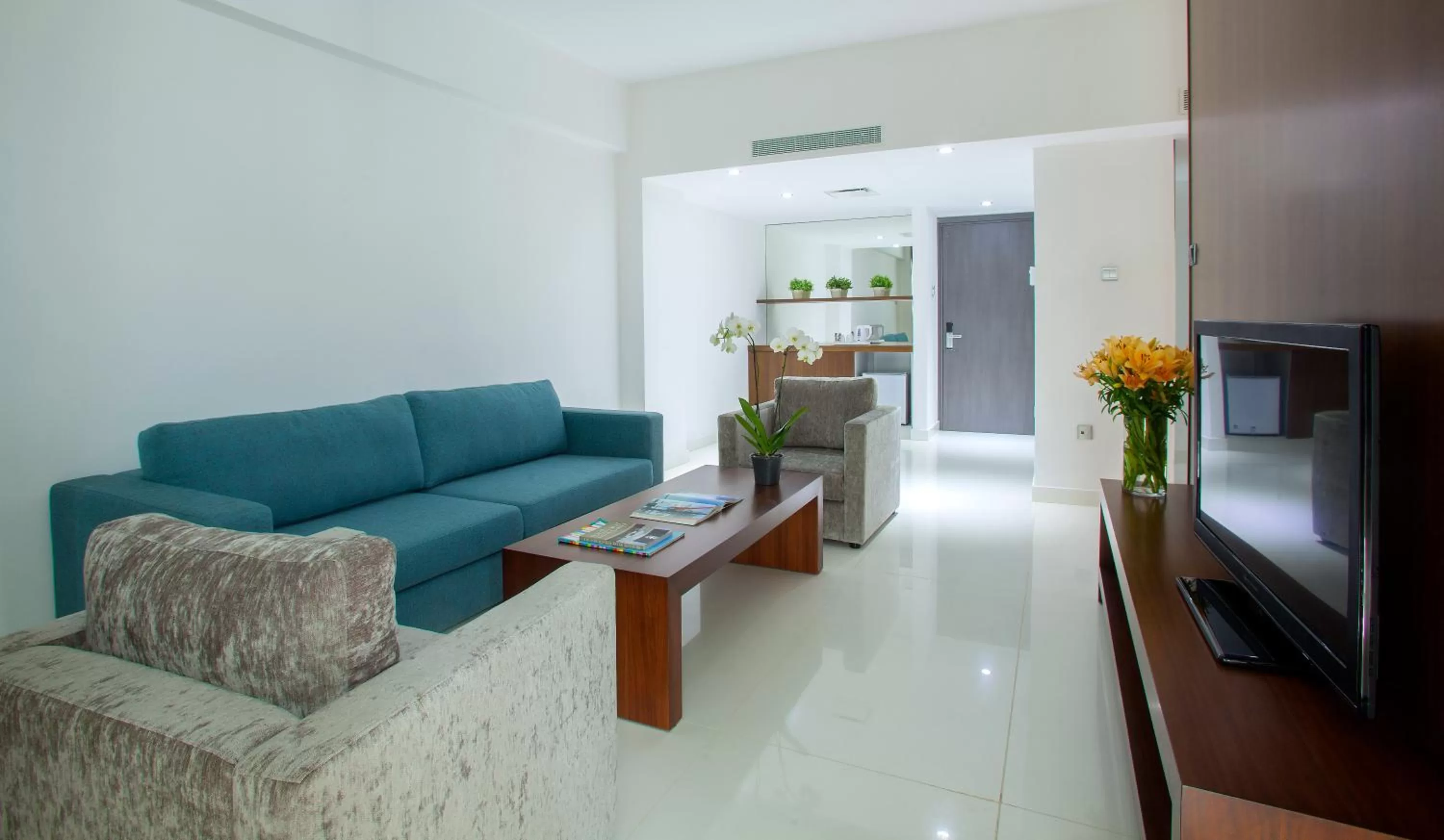 TV and multimedia in King Evelthon Beach Hotel & Resort