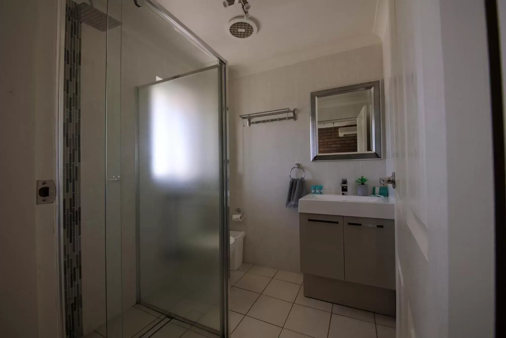 Family Room in Tuncurry Motor Lodge Family Room in Tuncurry Motor Lodge