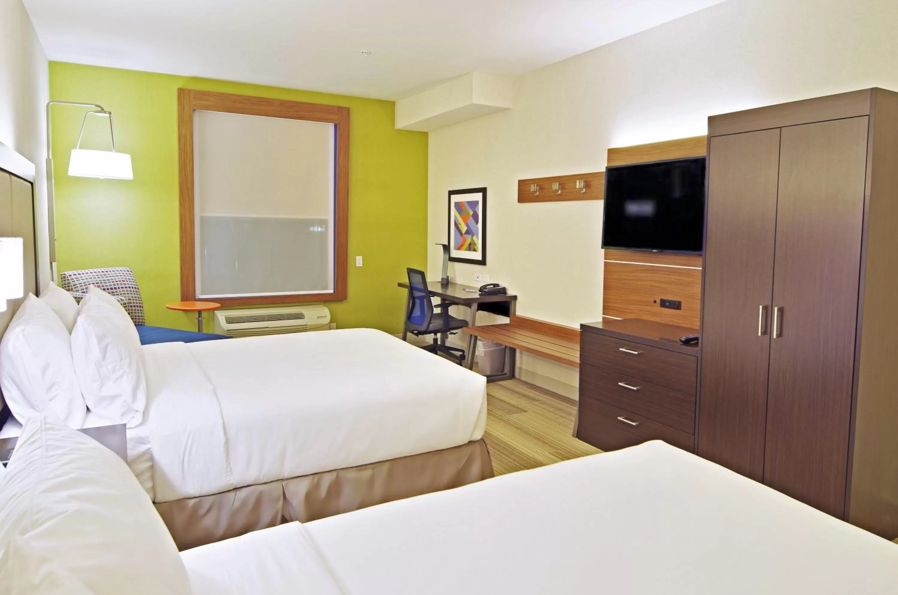 Photo of the whole room, Bed in Holiday Inn Express & Suites - Phoenix North - Scottsdale by IHG