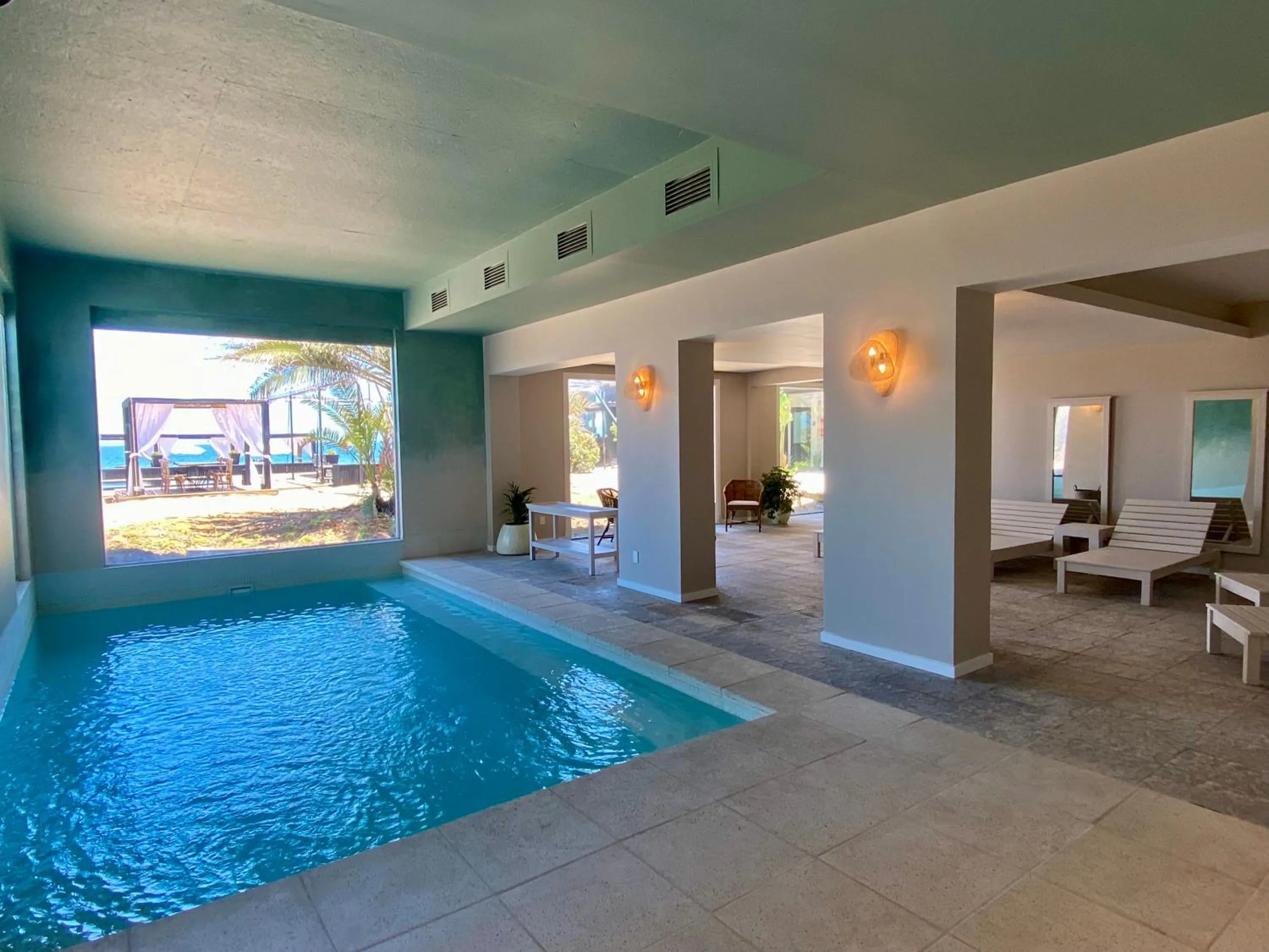 Swimming pool in Serena Hotel - Punta del Este - Unico sobre la Playa