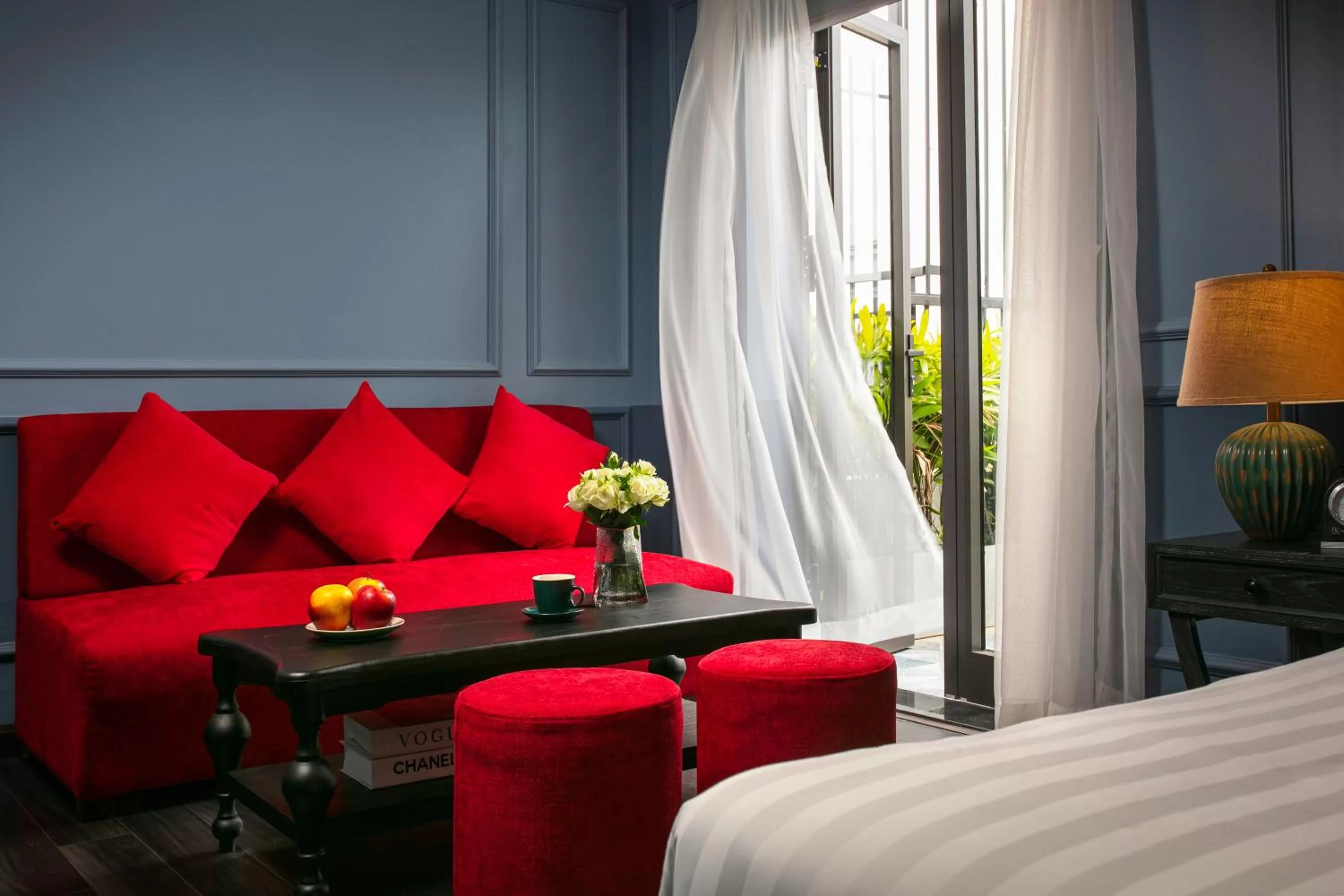 Seating area, Bed in The Exquisite HaLong Hotel