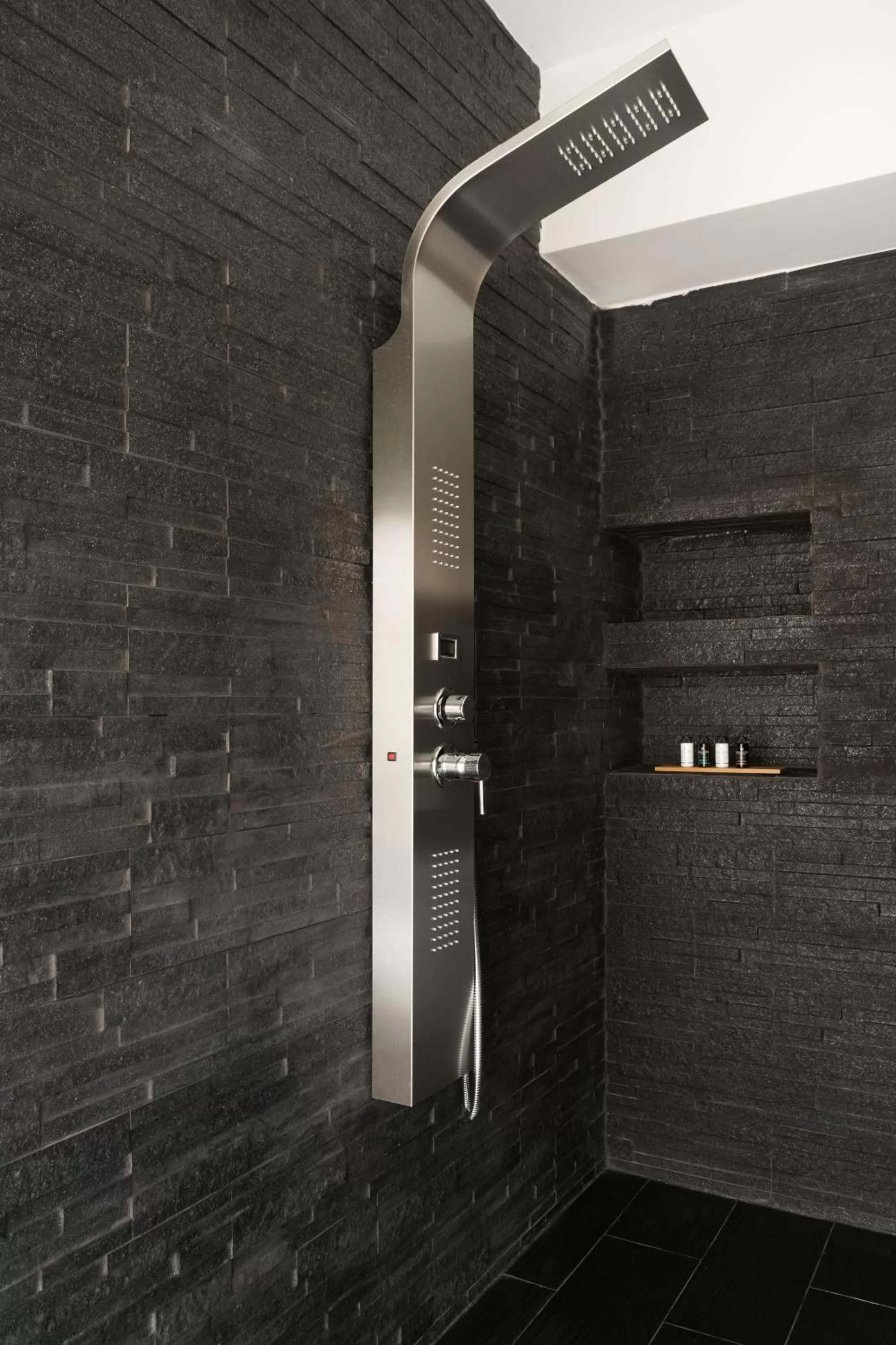 Shower in LUX&EASY Athens Downtown Apartments