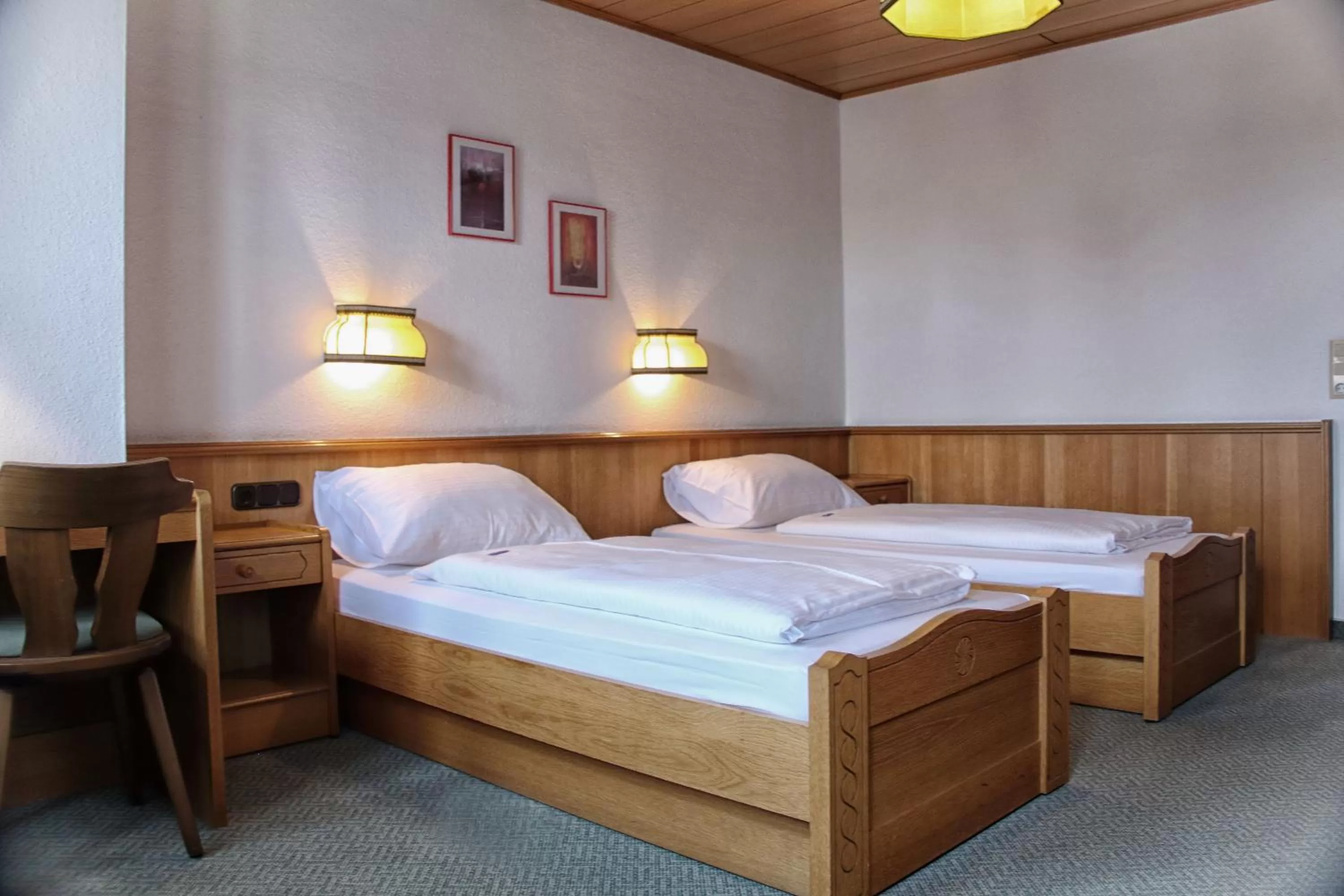 Decorative detail, Bed in Landhotel Schlappinger-Hof