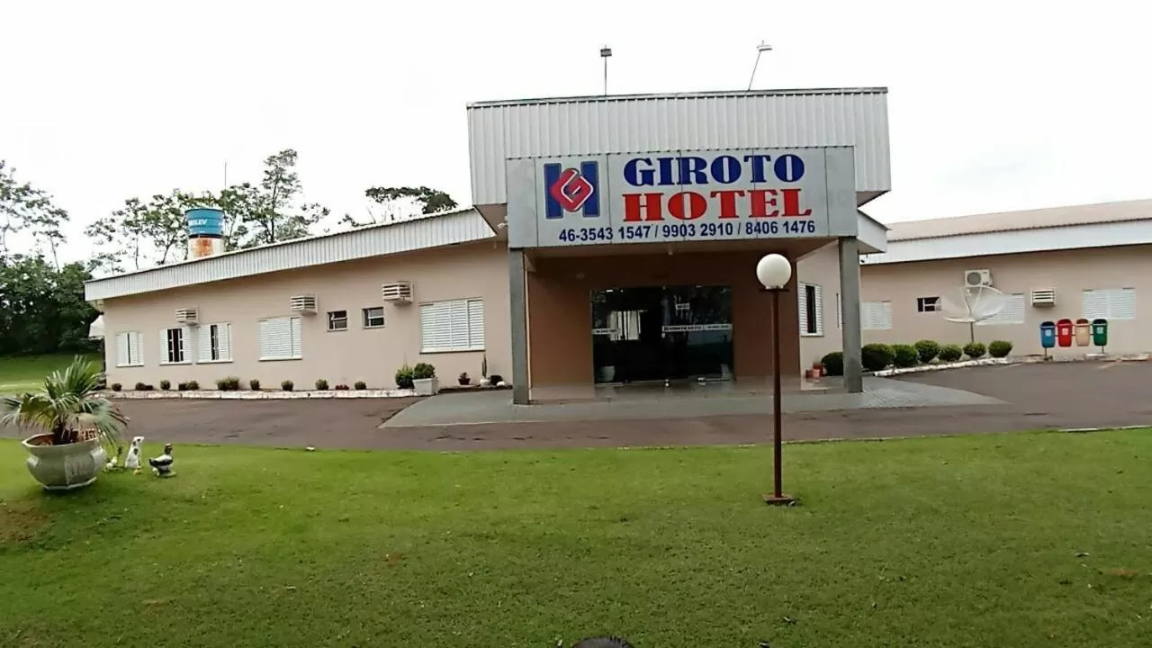 Facade/entrance in Giroto Hotel