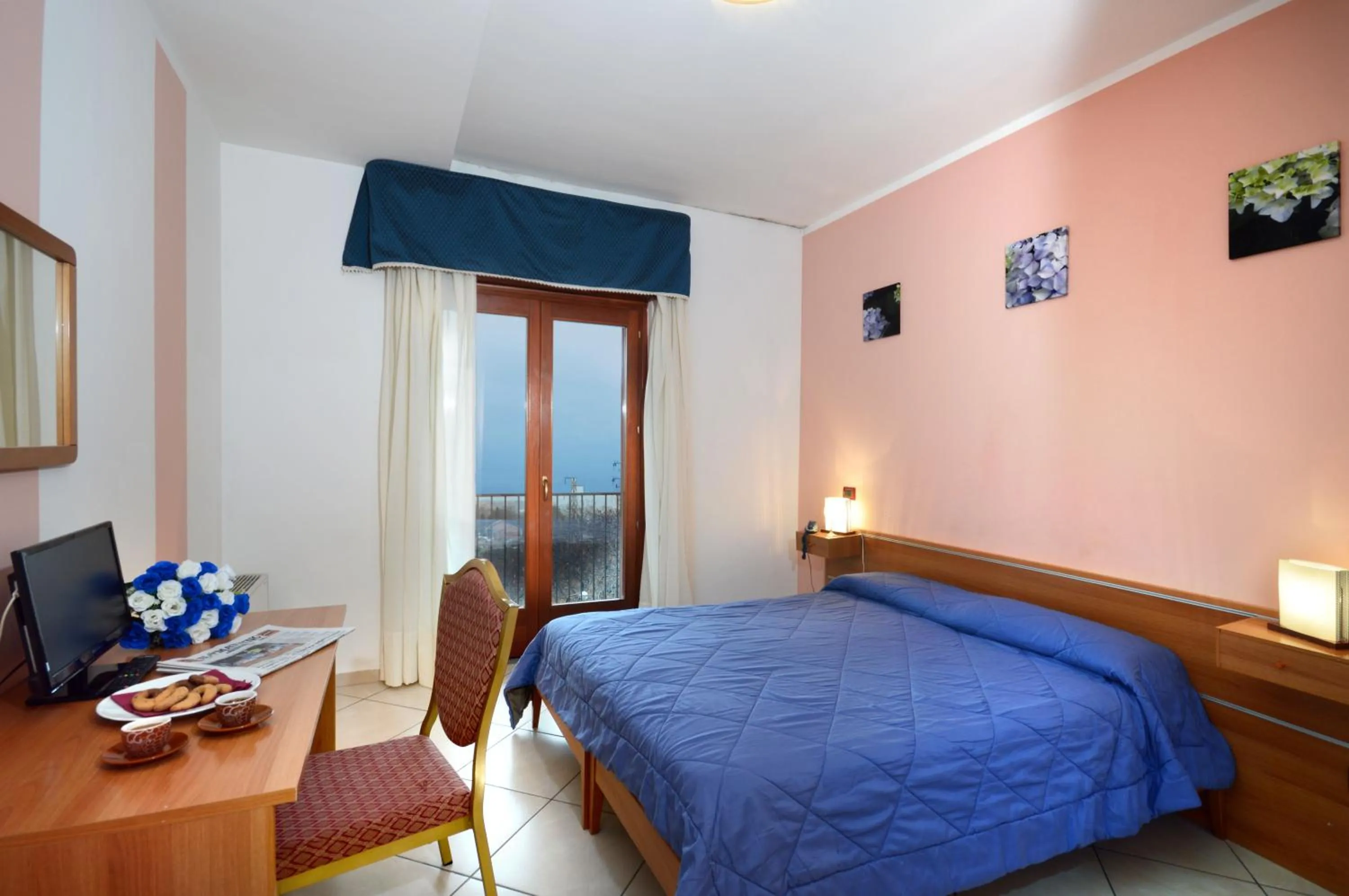 Double Room with Spa Access in Royal Hotel Montevergine