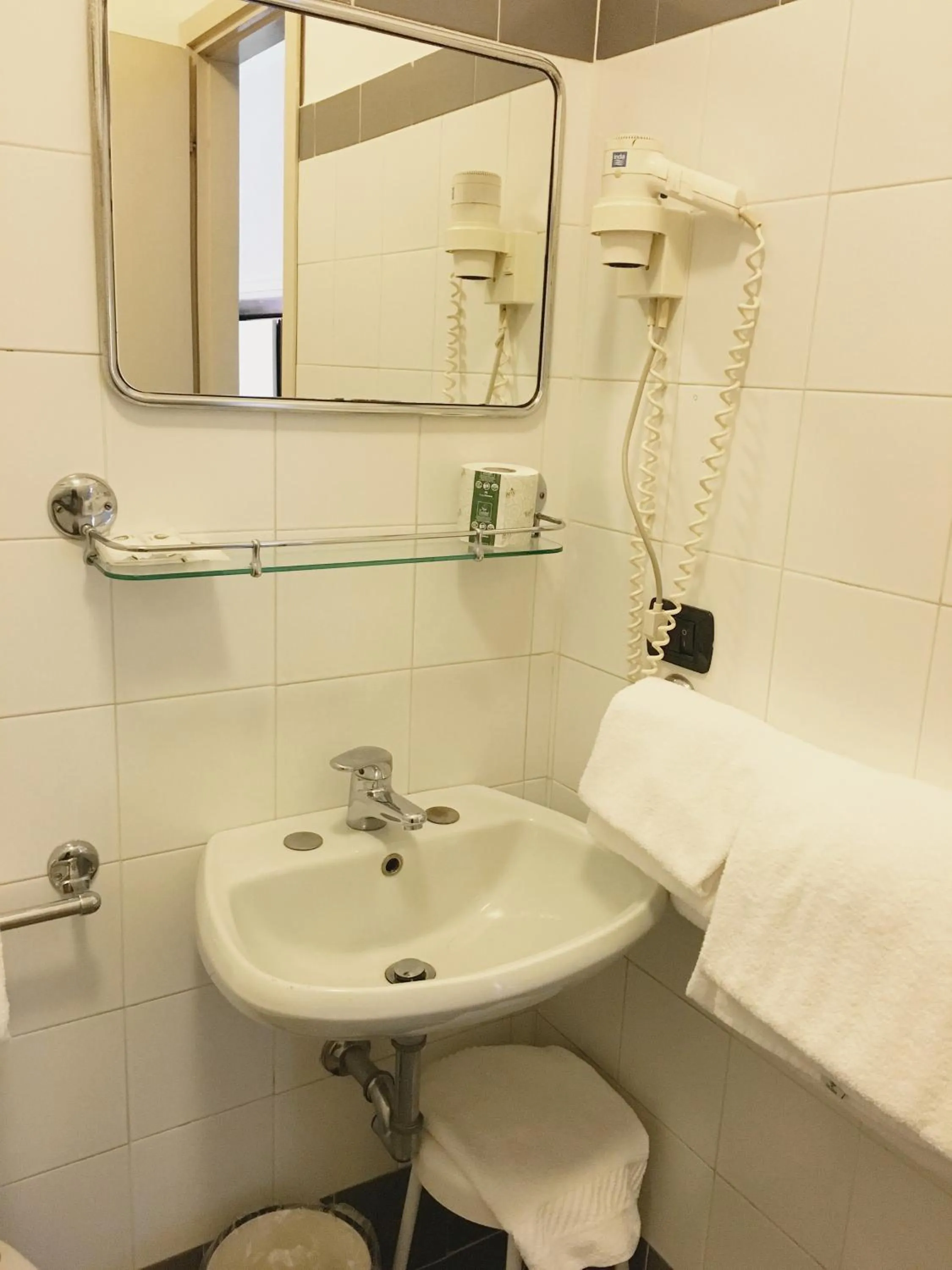 Bathroom in Hotel Boston