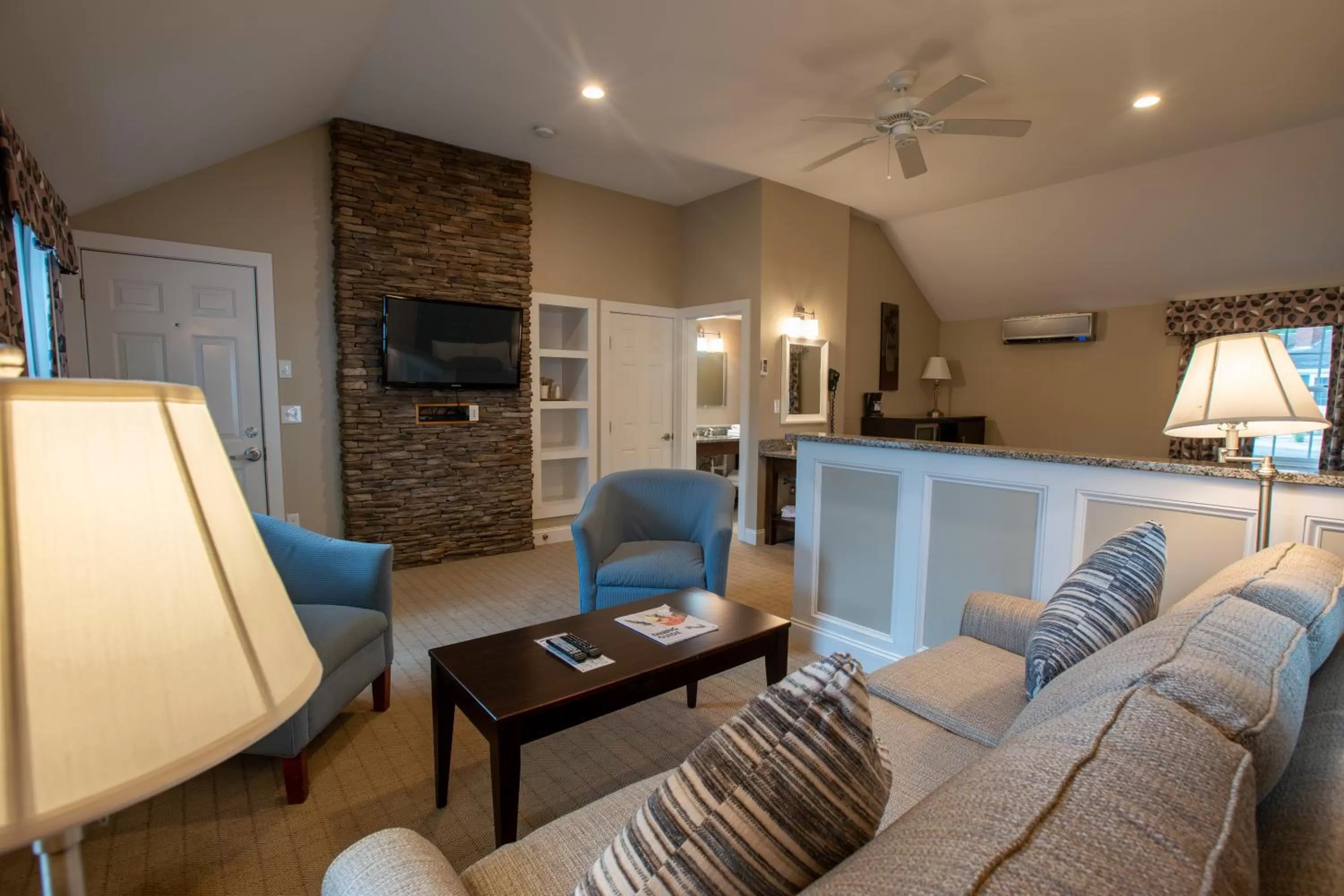 New England Inn & Lodge