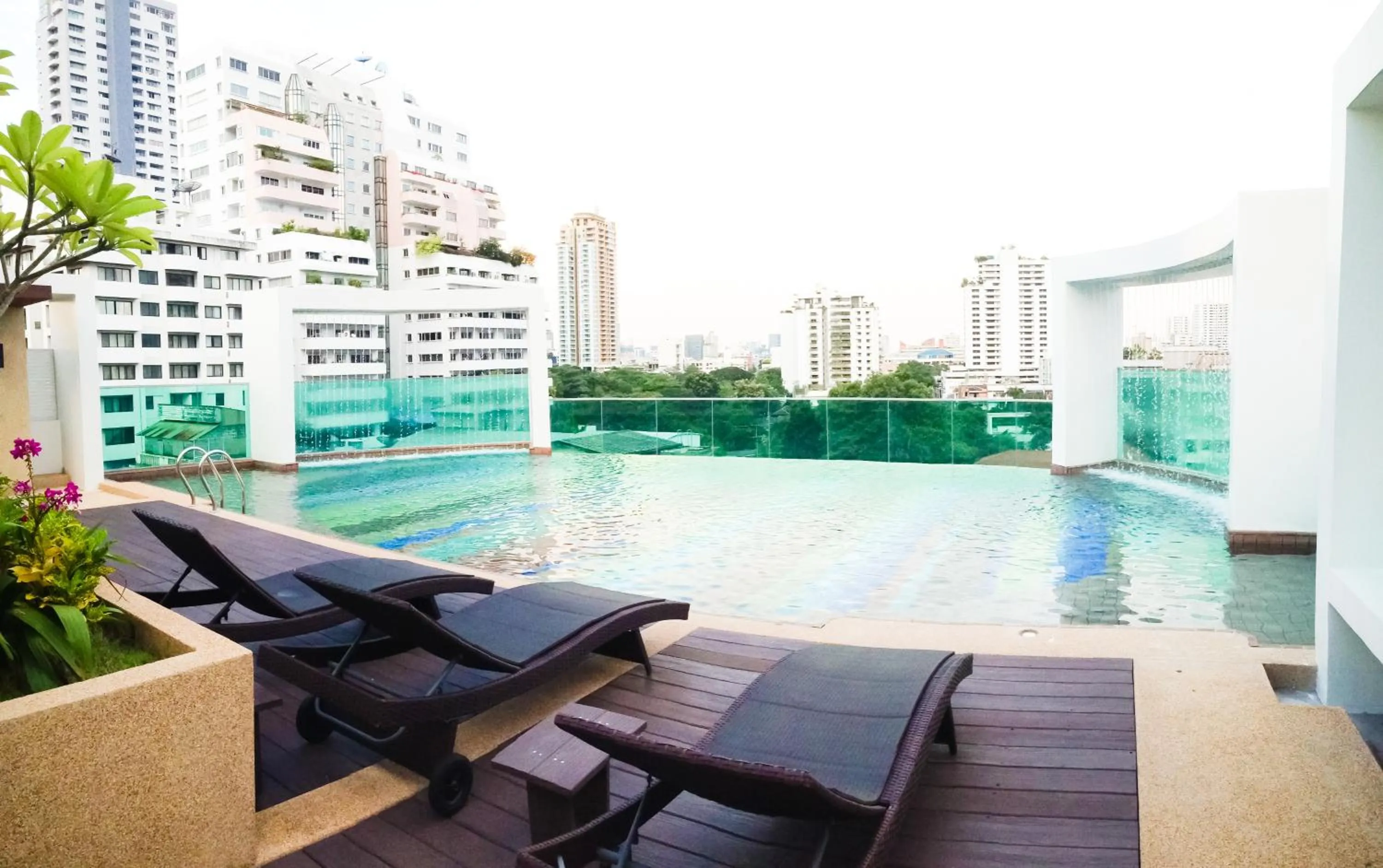 Day in Beverly 33 by Aspira