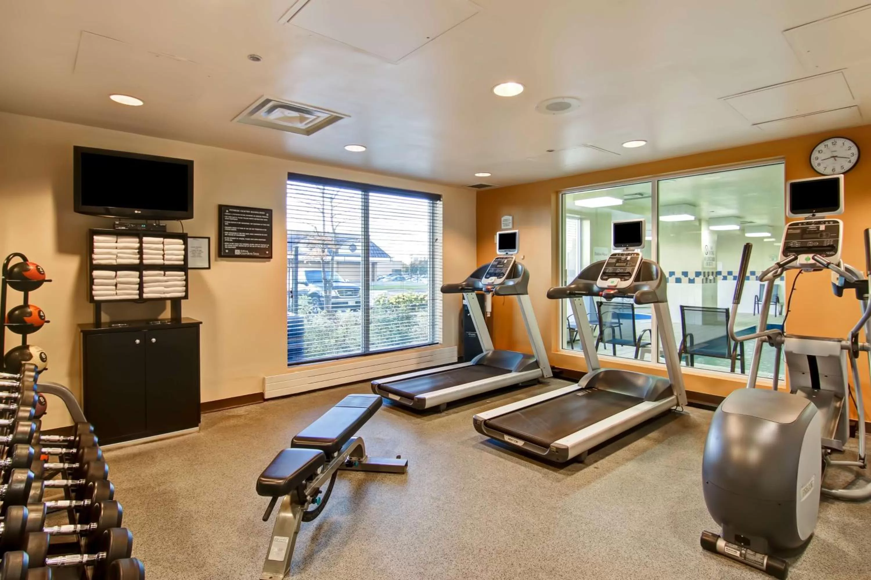 Fitness centre/facilities in Hilton Garden Inn Toronto/Mississauga