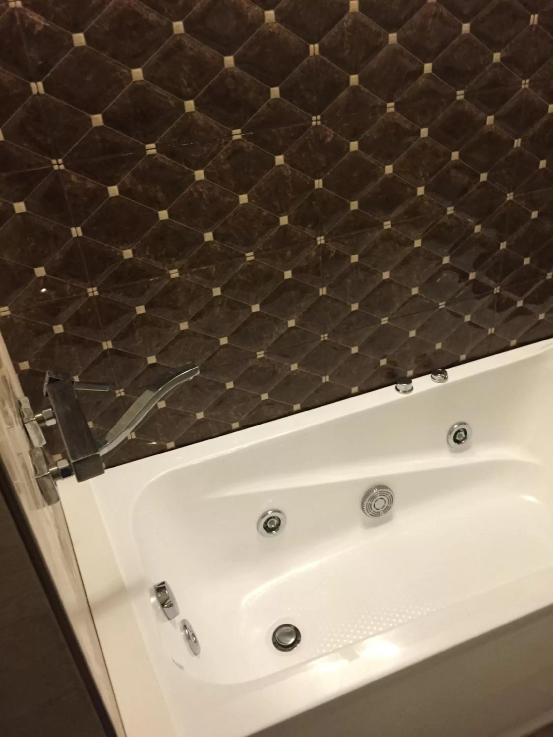 Bathroom in Family Hotel Malibu