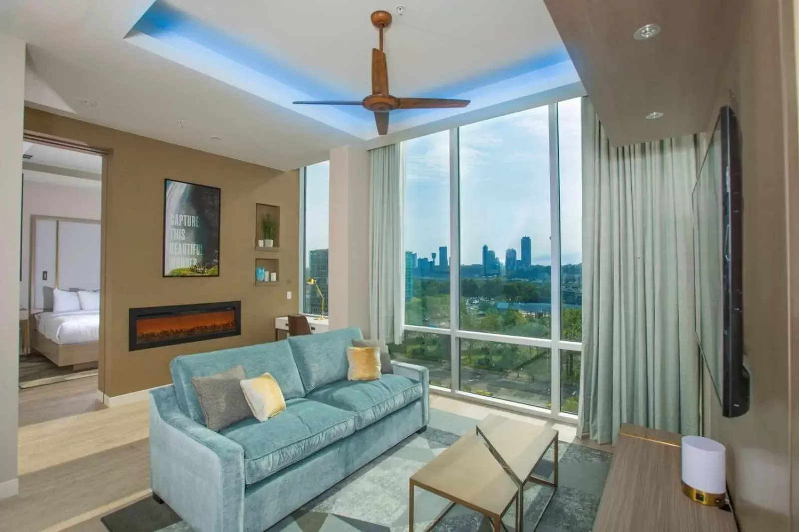 Superior King Suite in Wyndham Garden at Niagara Falls Superior King Suite in Wyndham Garden at Niagara Falls