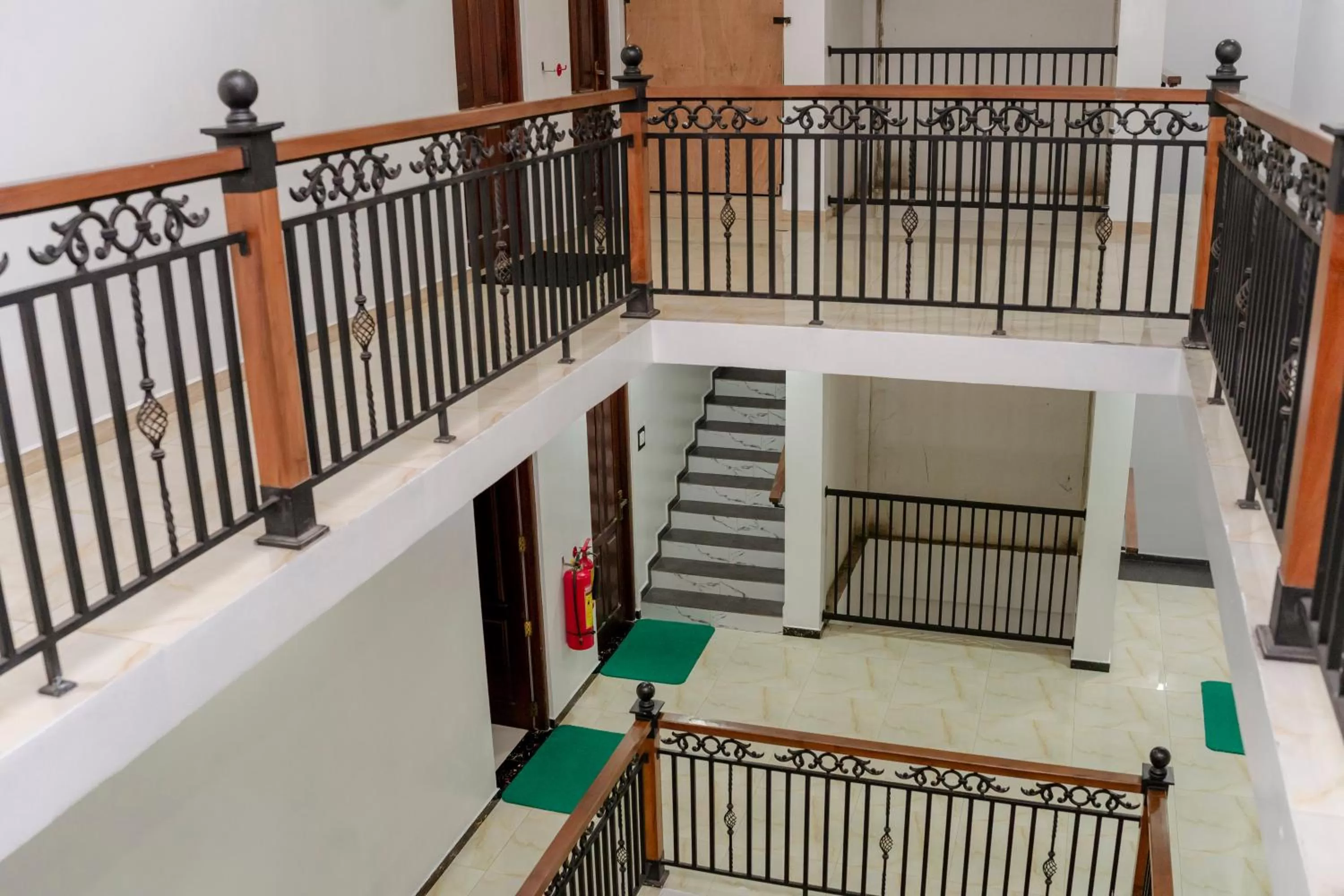 Property building, Balcony/Terrace in Ronaka Airport Transit Hotel