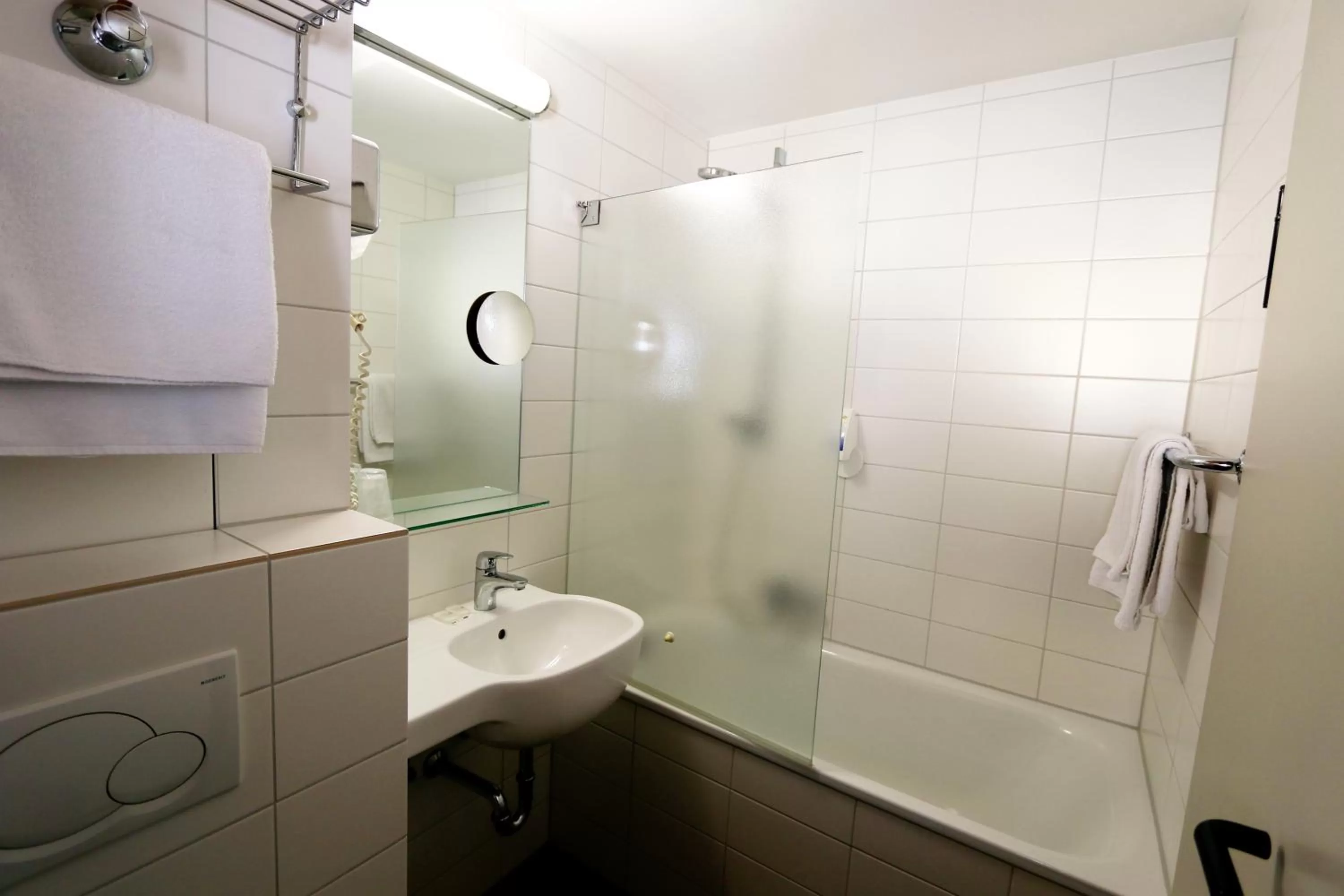 Bathroom in Atelier Hotel Essen-City