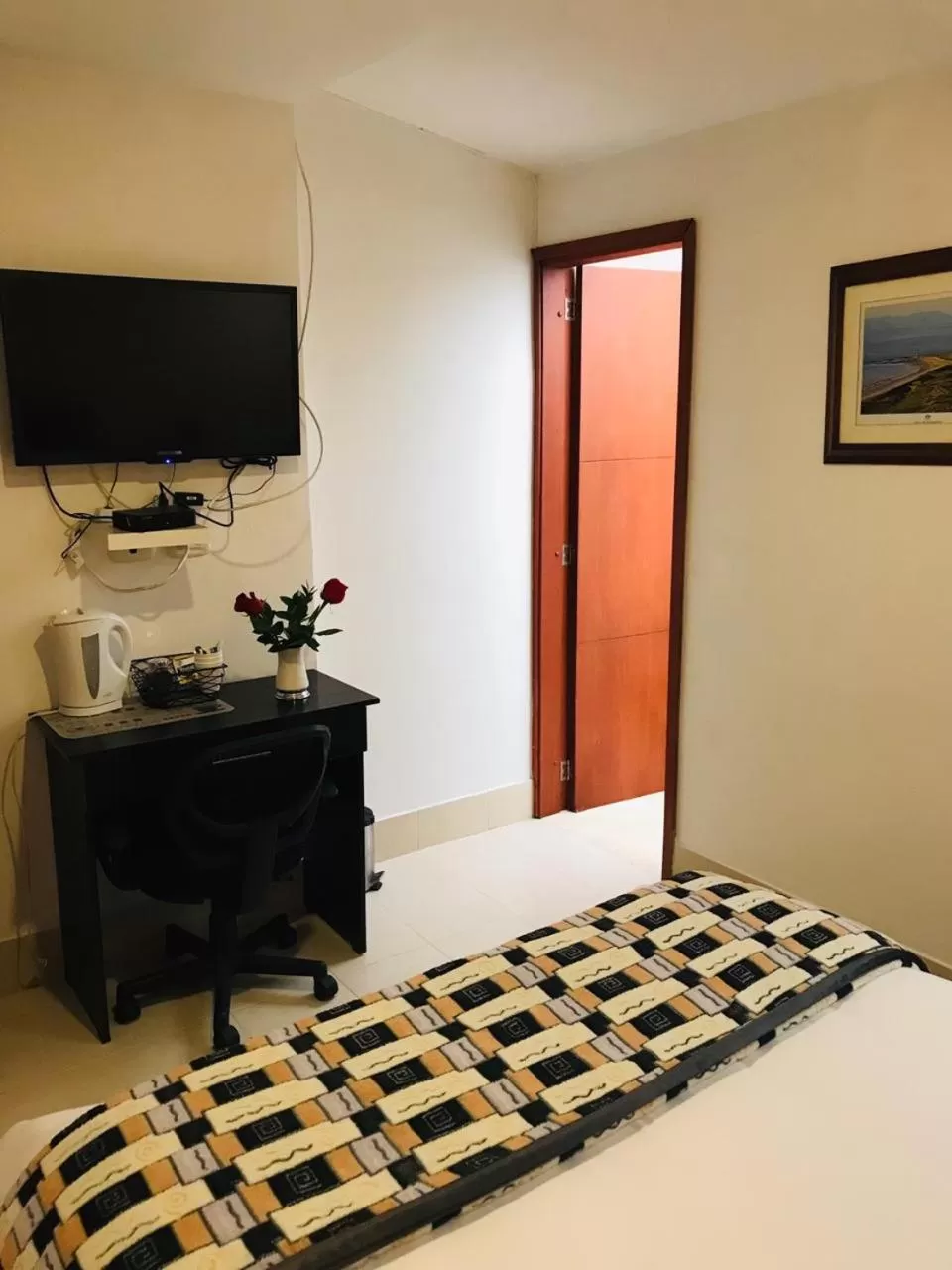 TV and multimedia, TV/Entertainment Center in Casa Prada Bed & Breakfast