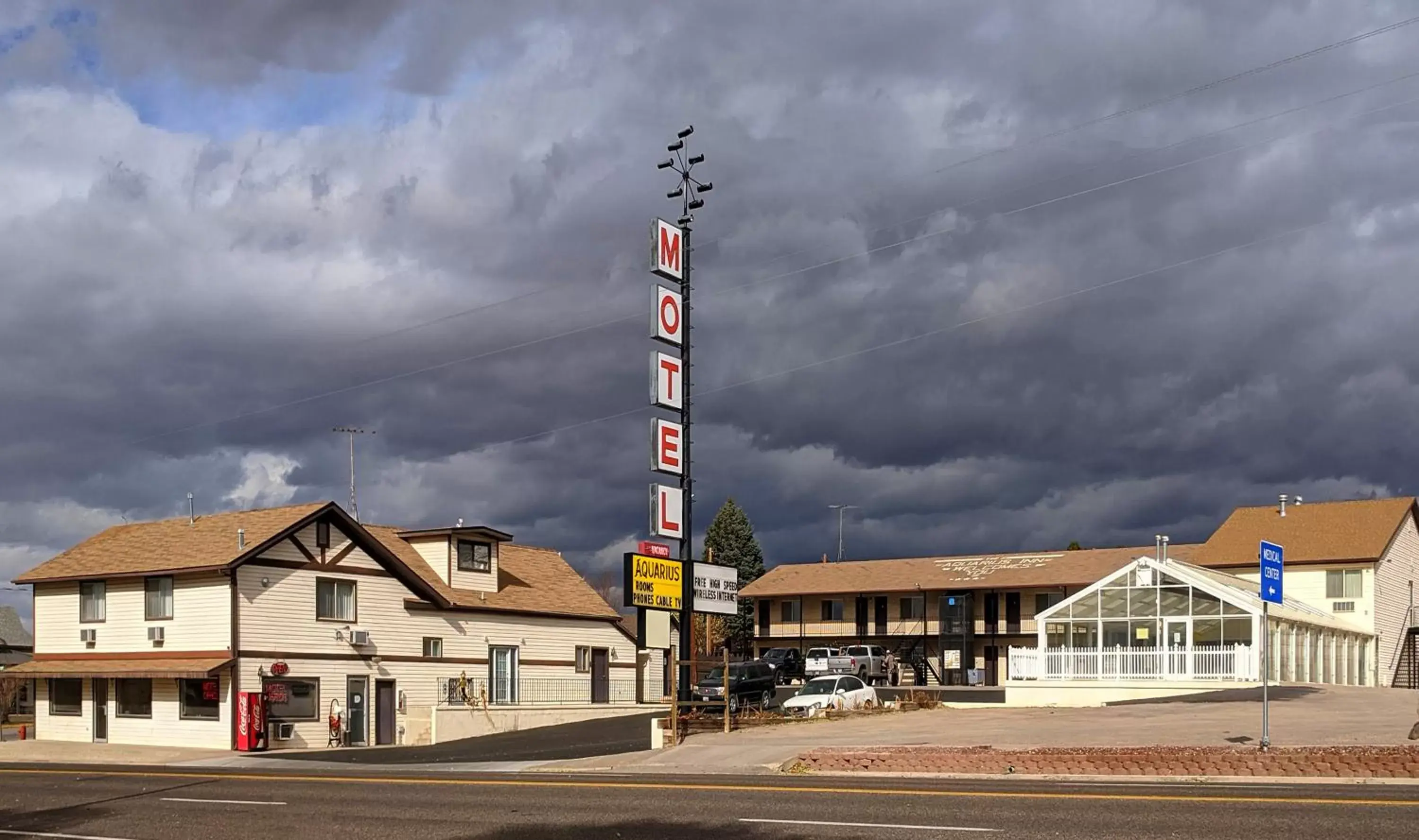 Aquarius Inn Aquarius Inn