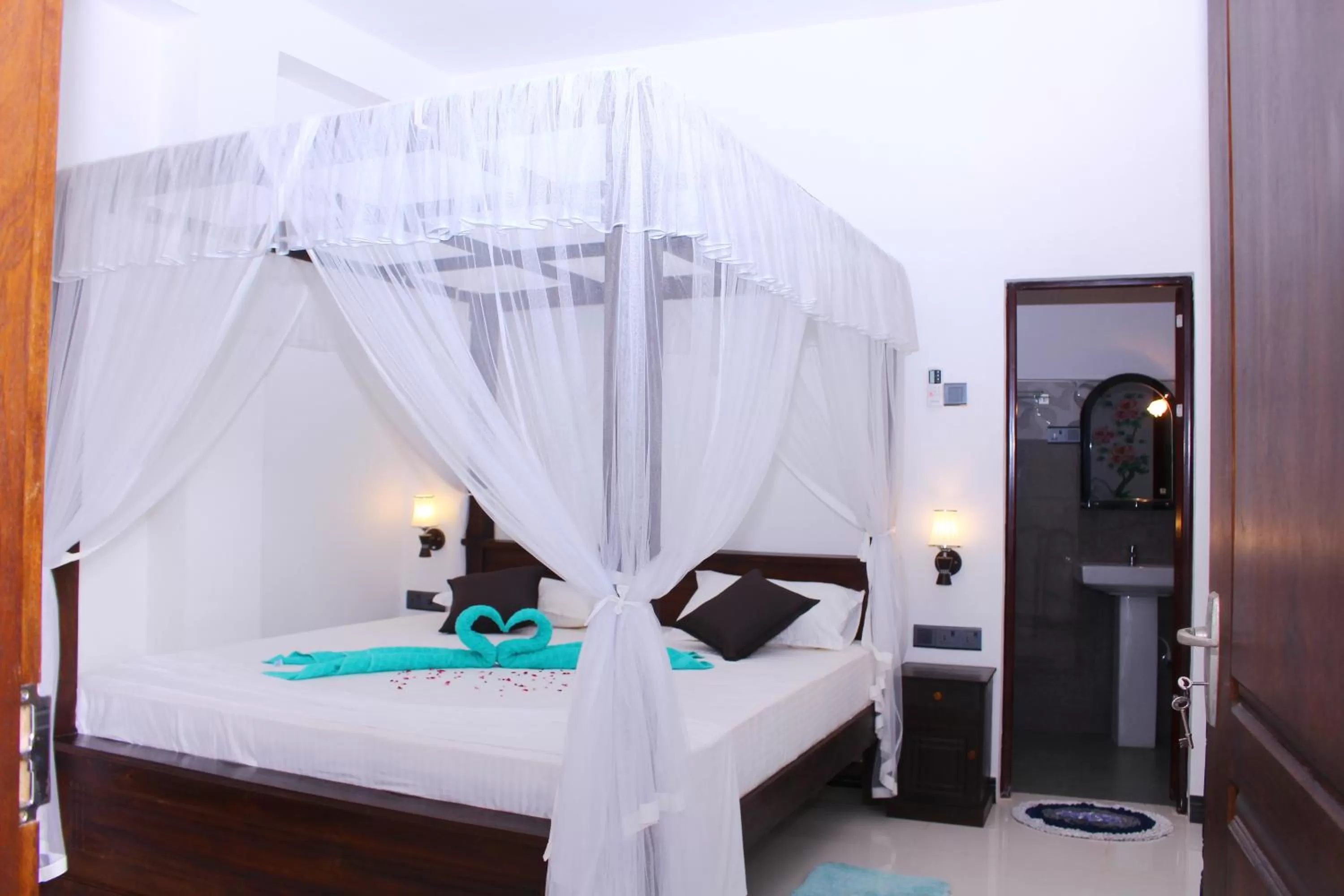 Bed in Turtle Reef Guest