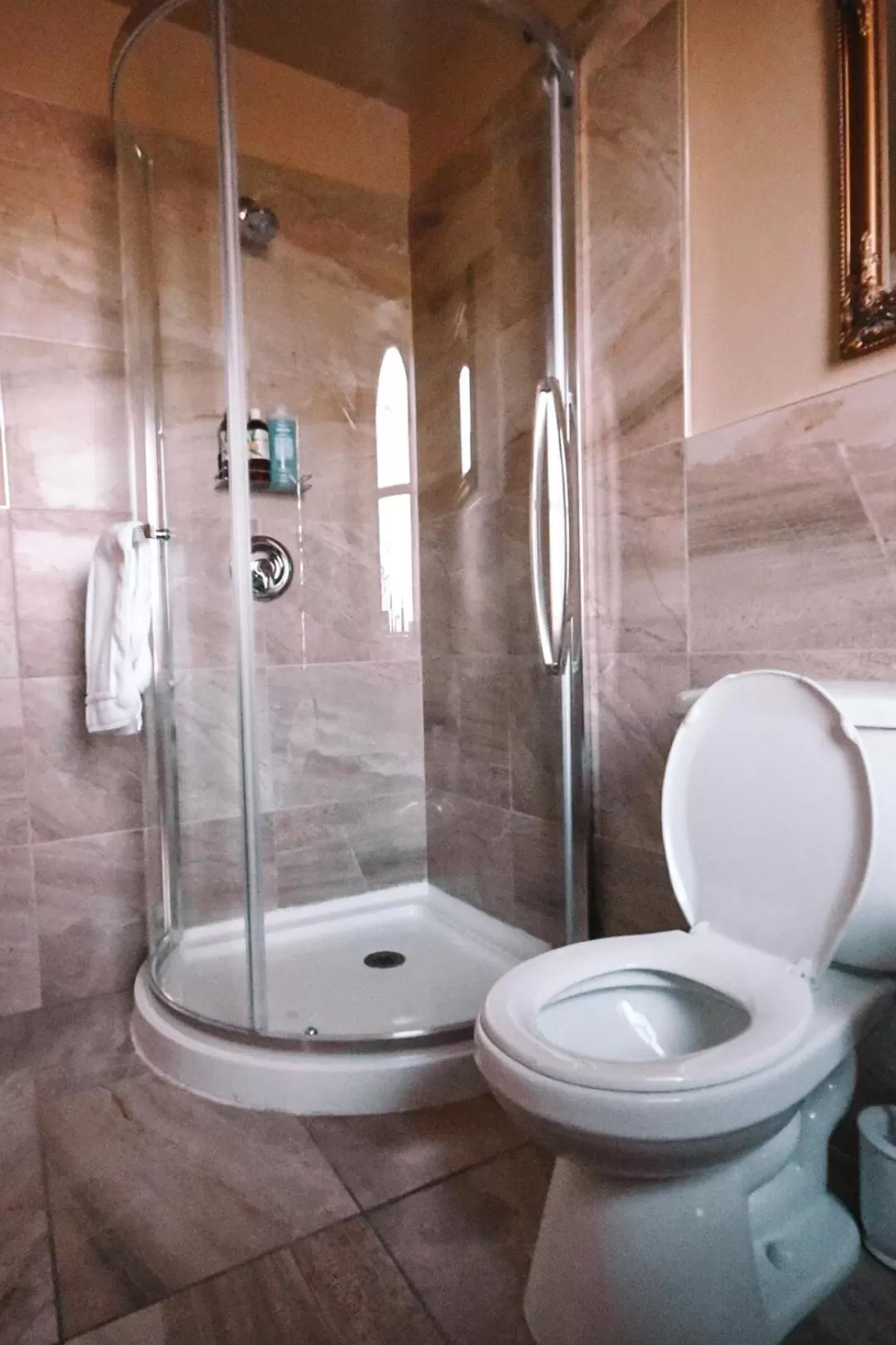 Shower in Bellas Castle