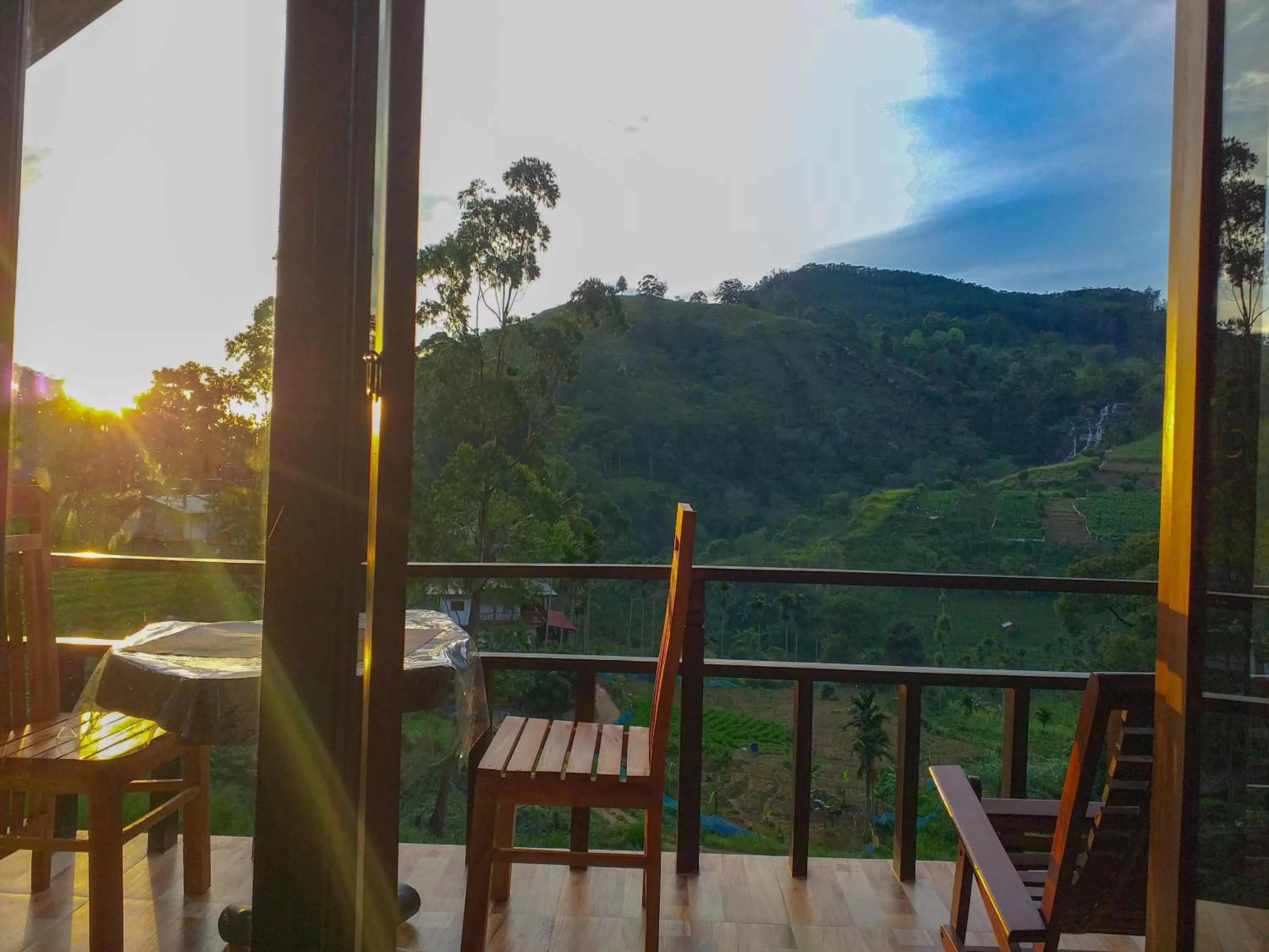 Balcony/Terrace, Mountain View in Ella 100 View Cottage