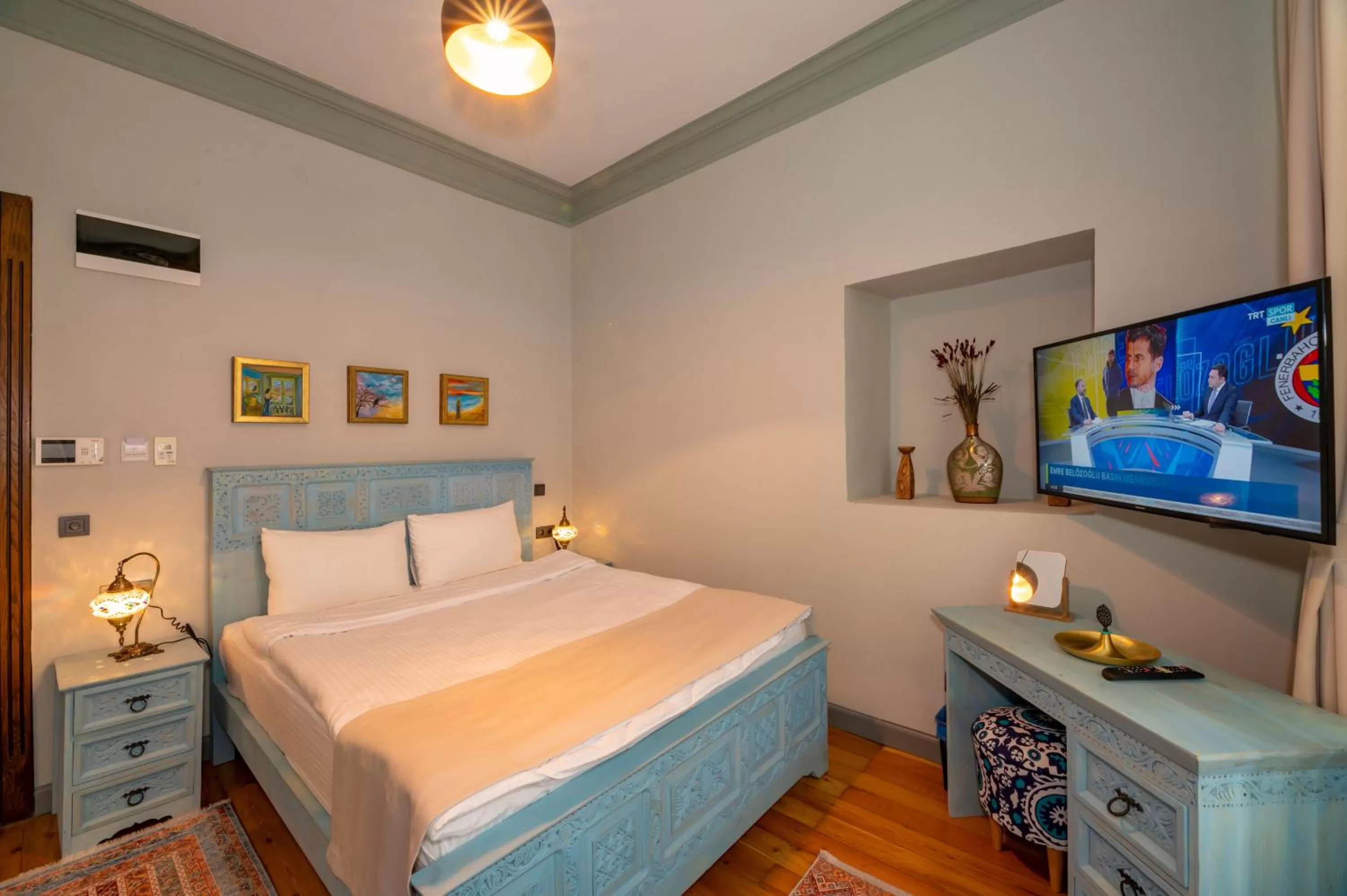 Bed in O'Pera Okanlı Suites