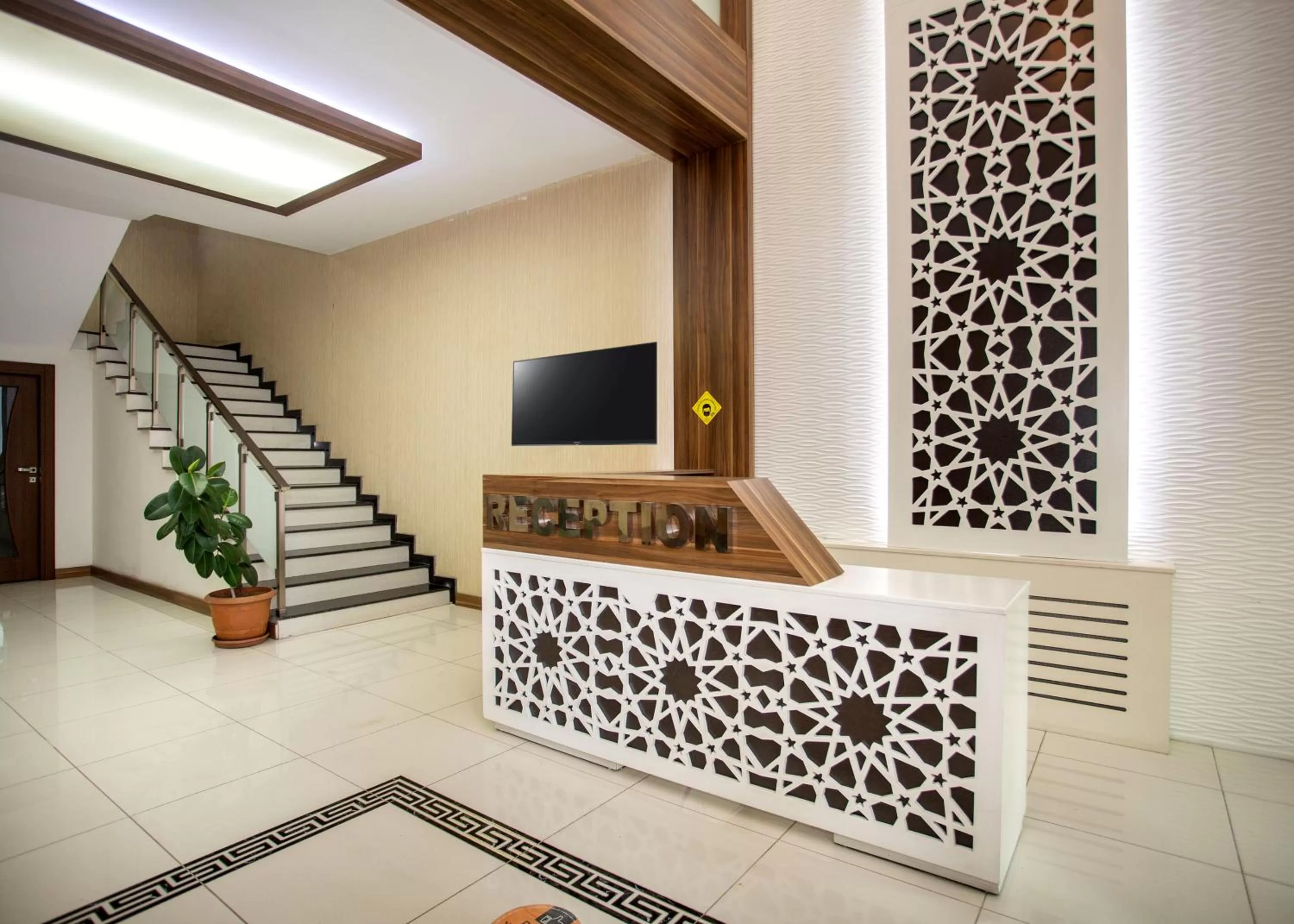 Lobby or reception in Türkler Suite Hotel