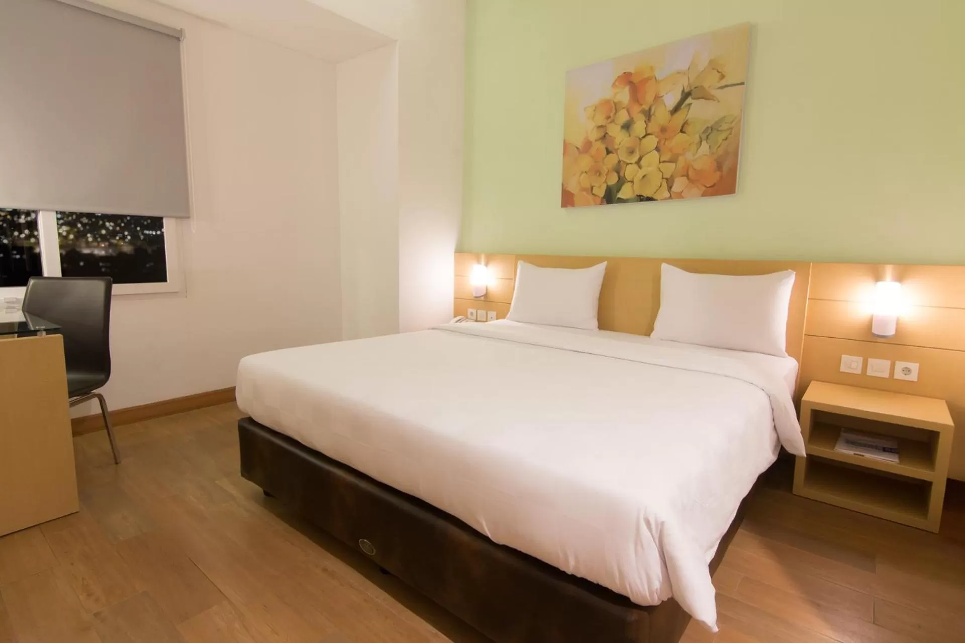 Photo of the whole room, Bed in Hotel 88 Kopo Bandung By WH