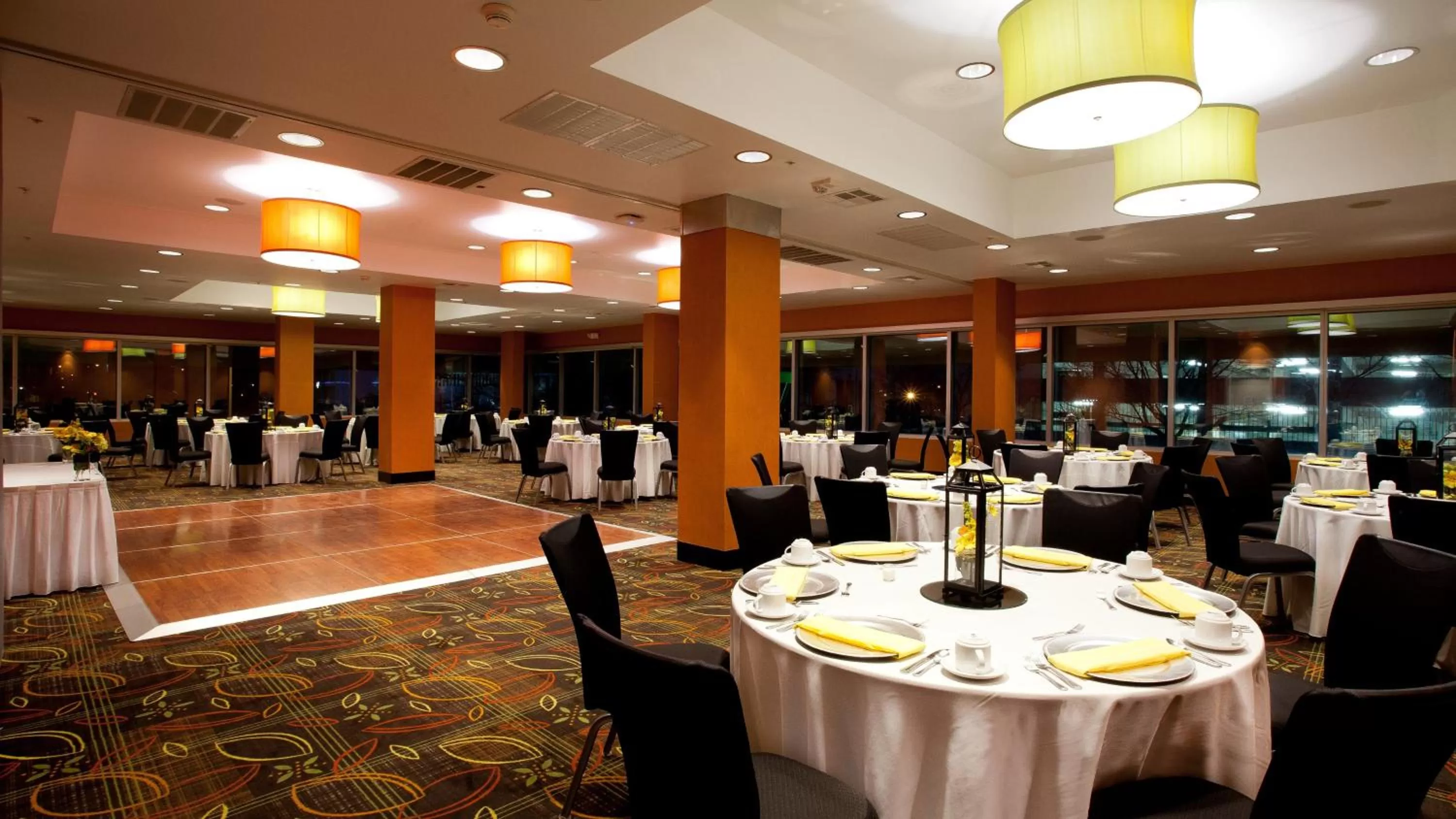 Banquet/Function facilities, Restaurant/Places to Eat in 17 West Hotel, Ascend Hotel Collection