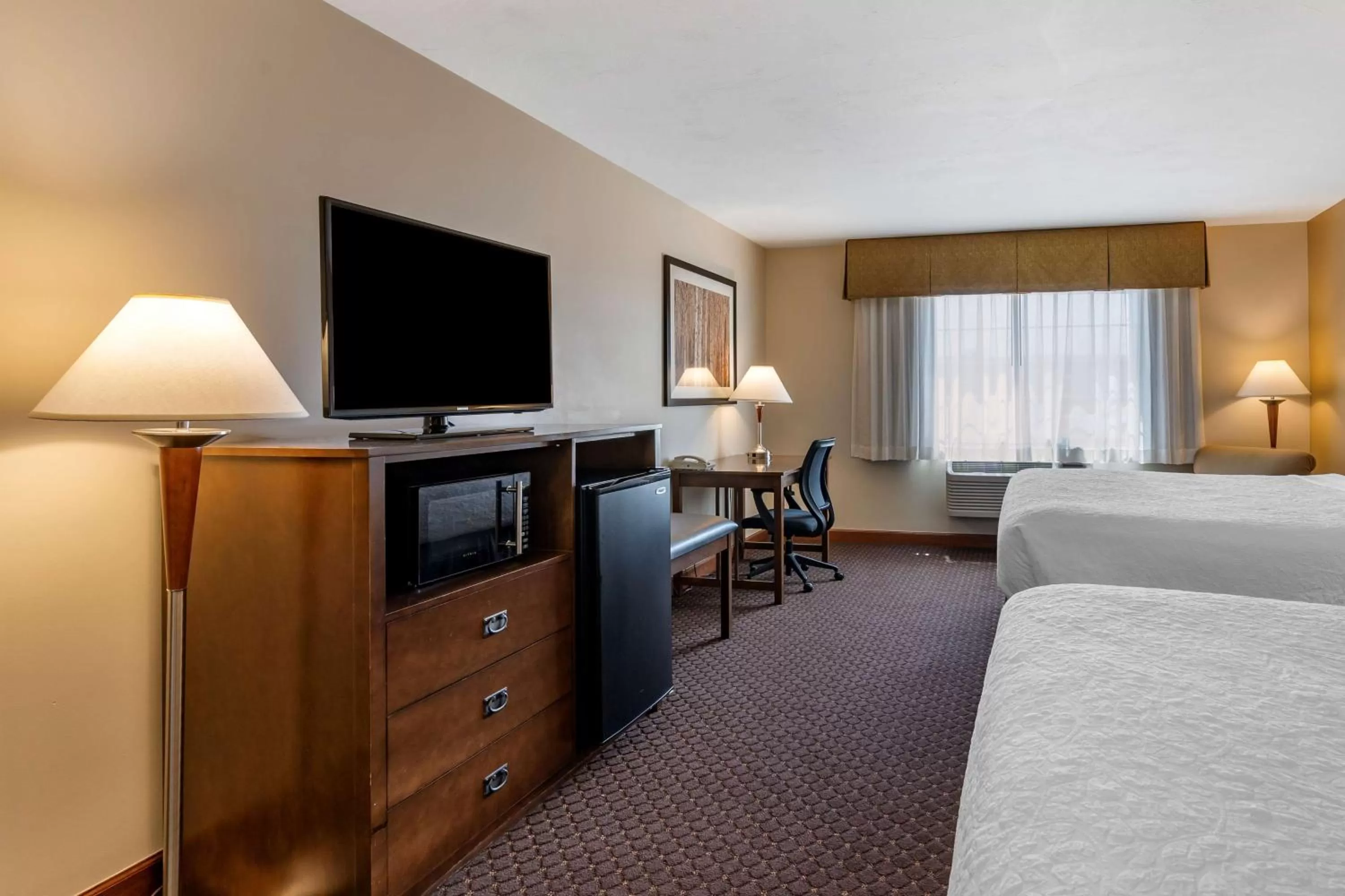 Bedroom, Bed in Best Western Desert Inn