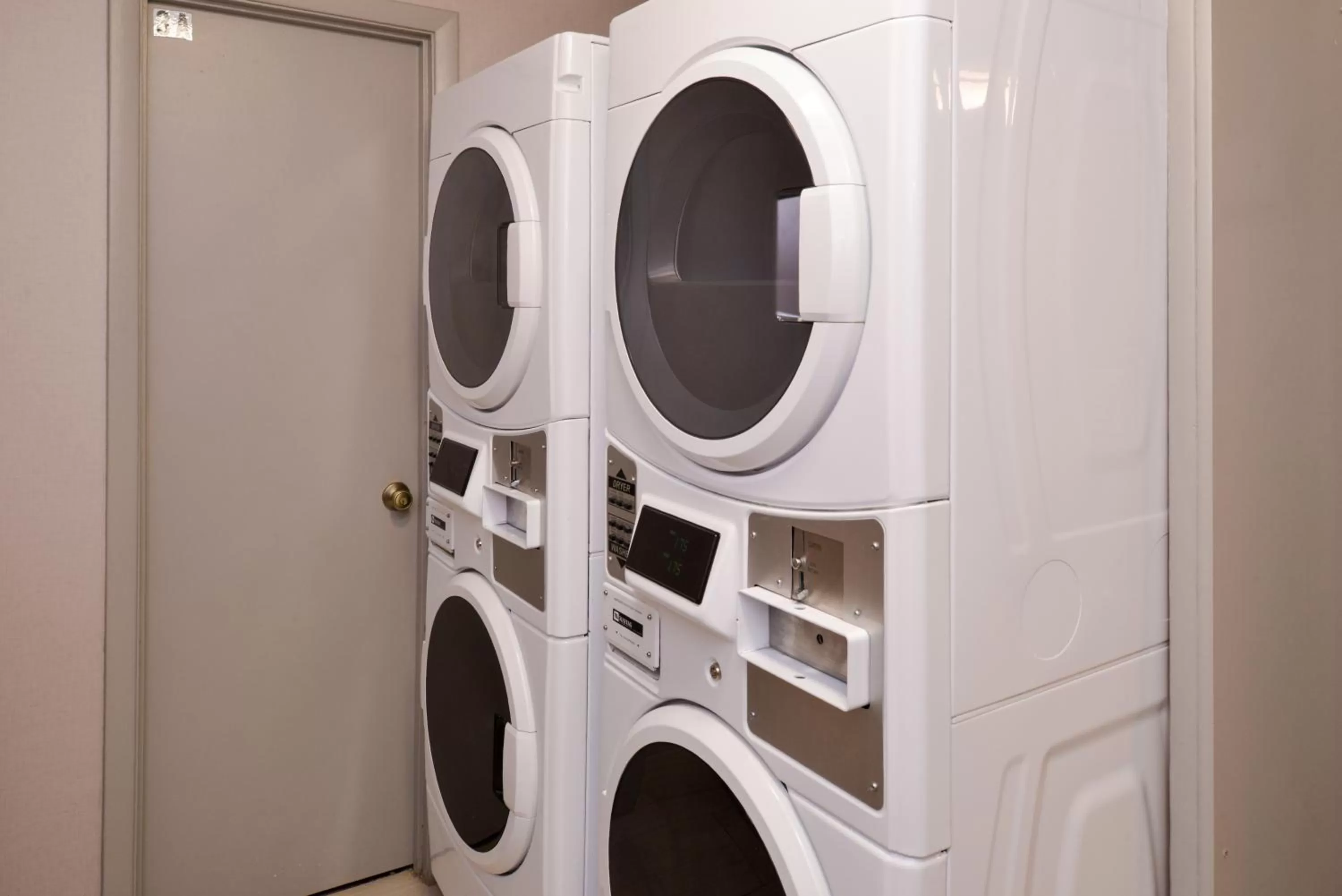 Area and facilities in La Quinta by Wyndham Indianapolis South