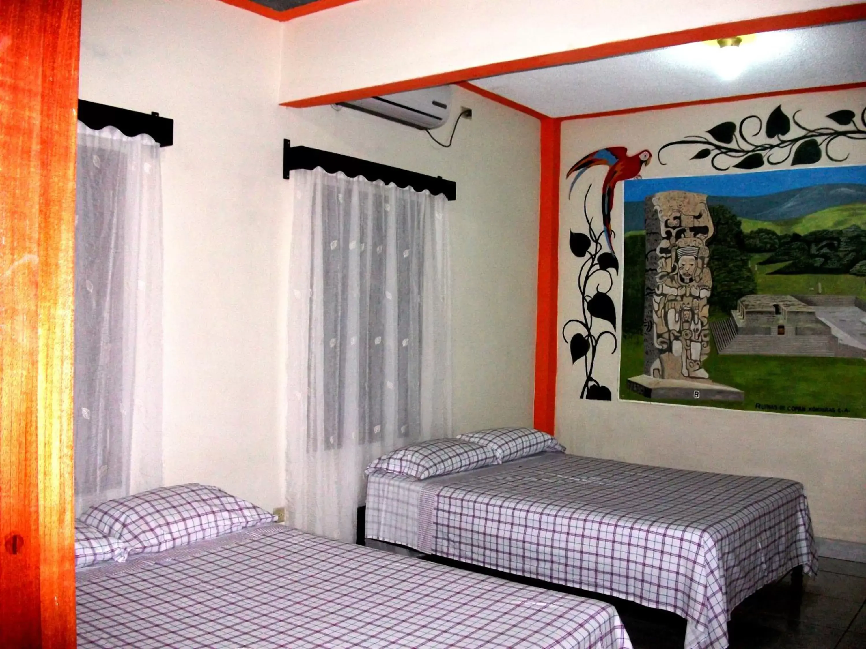 Double Room with Two Double Beds in Hotel & Hostal Yaxkin Copan Double Room with Two Double Beds in Hotel & Hostal Yaxkin Copan