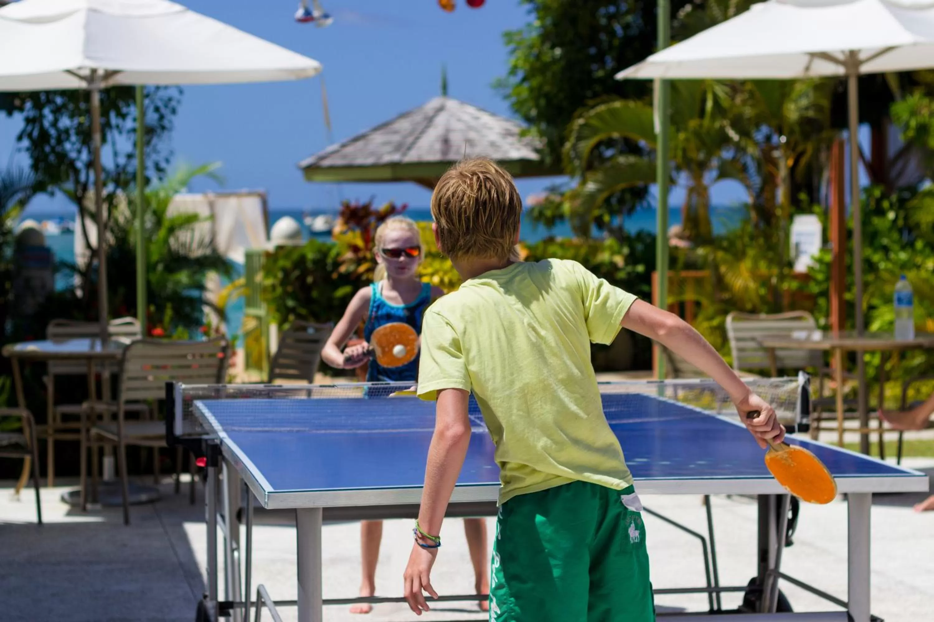 Table tennis in Bay Gardens Beach Resort & Spa