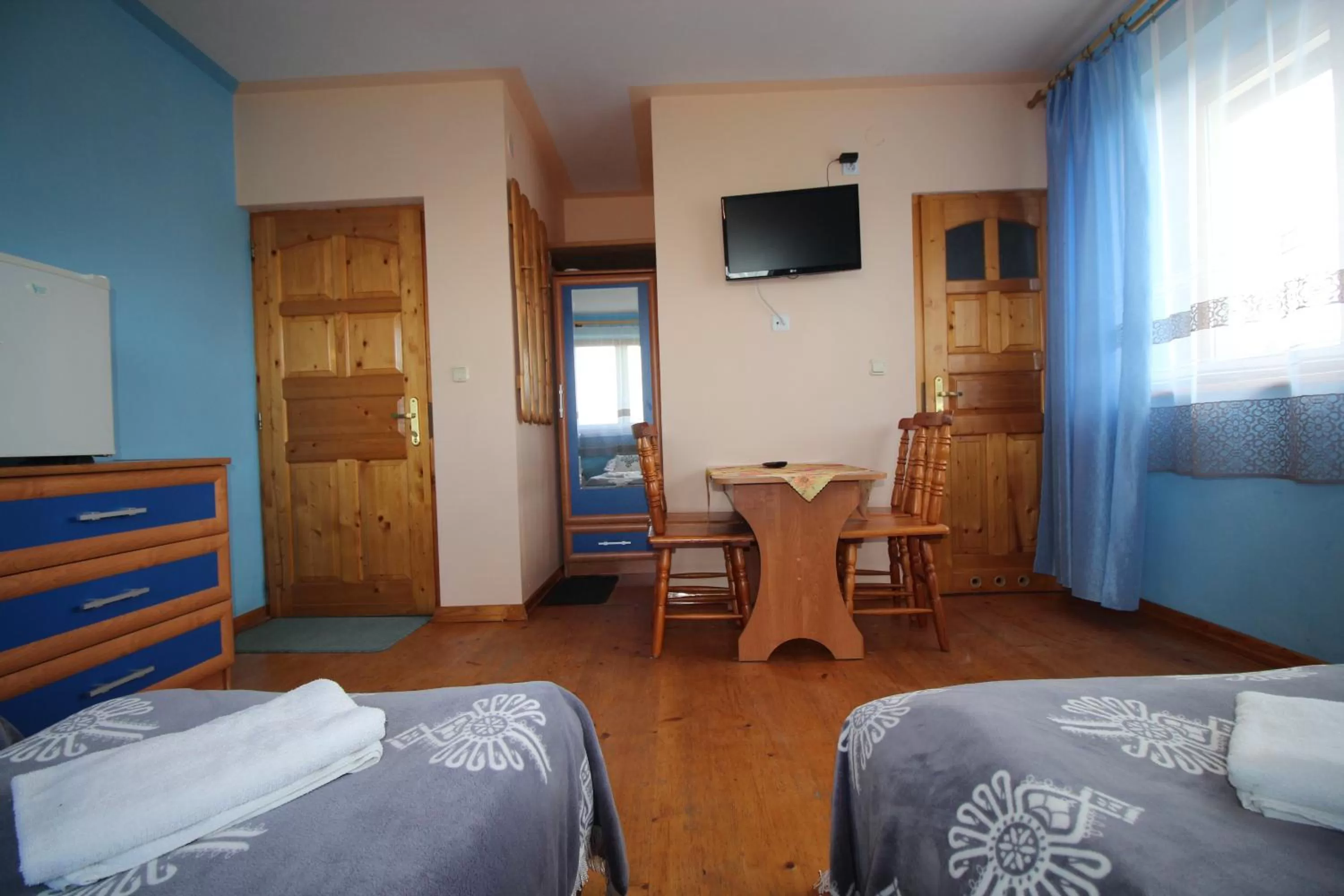 TV/Entertainment Center in DW U Wajdy