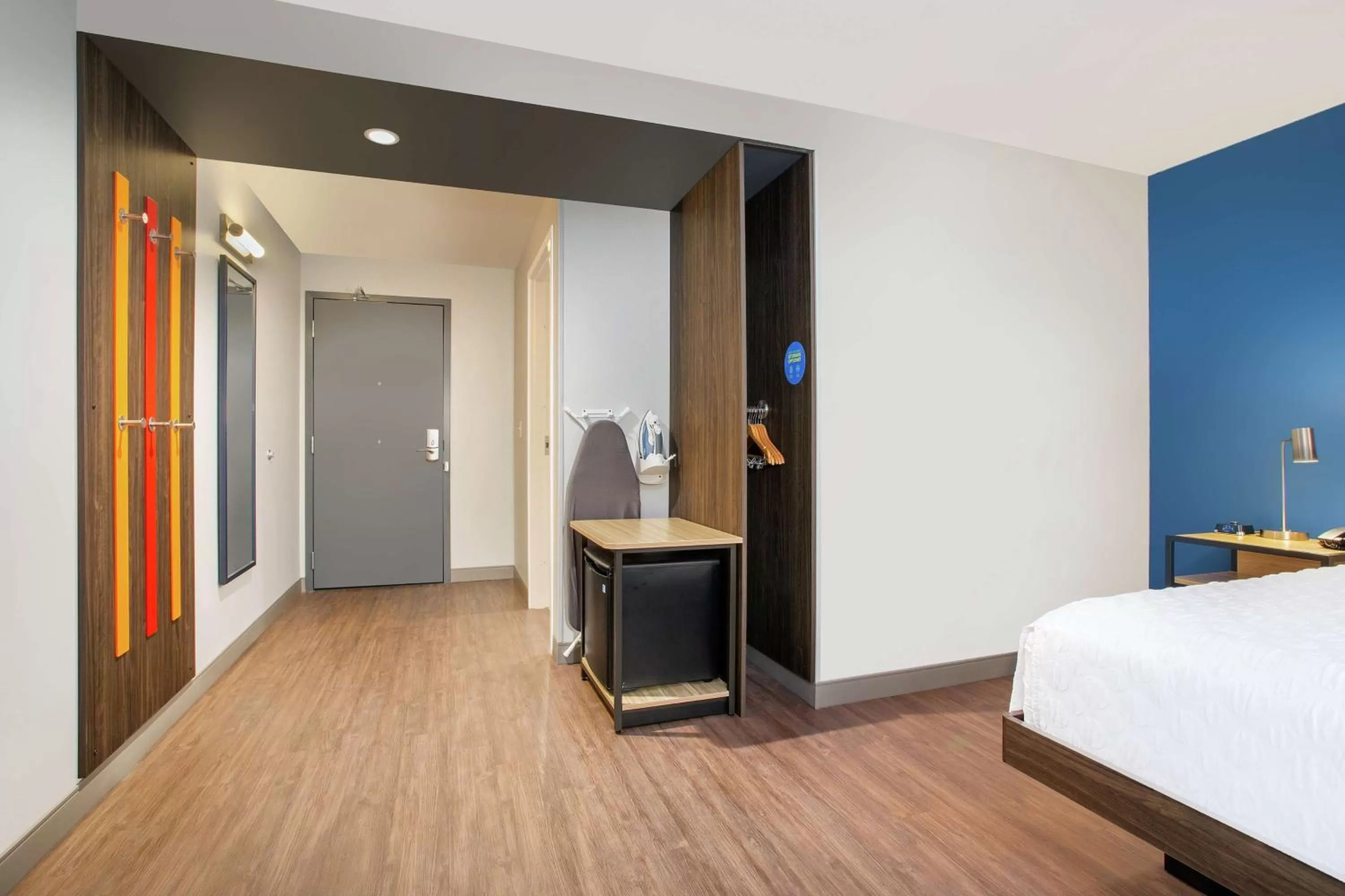 King Room with Bath Tub - Mobility Accessible in Tru By Hilton Audubon Valley Forge