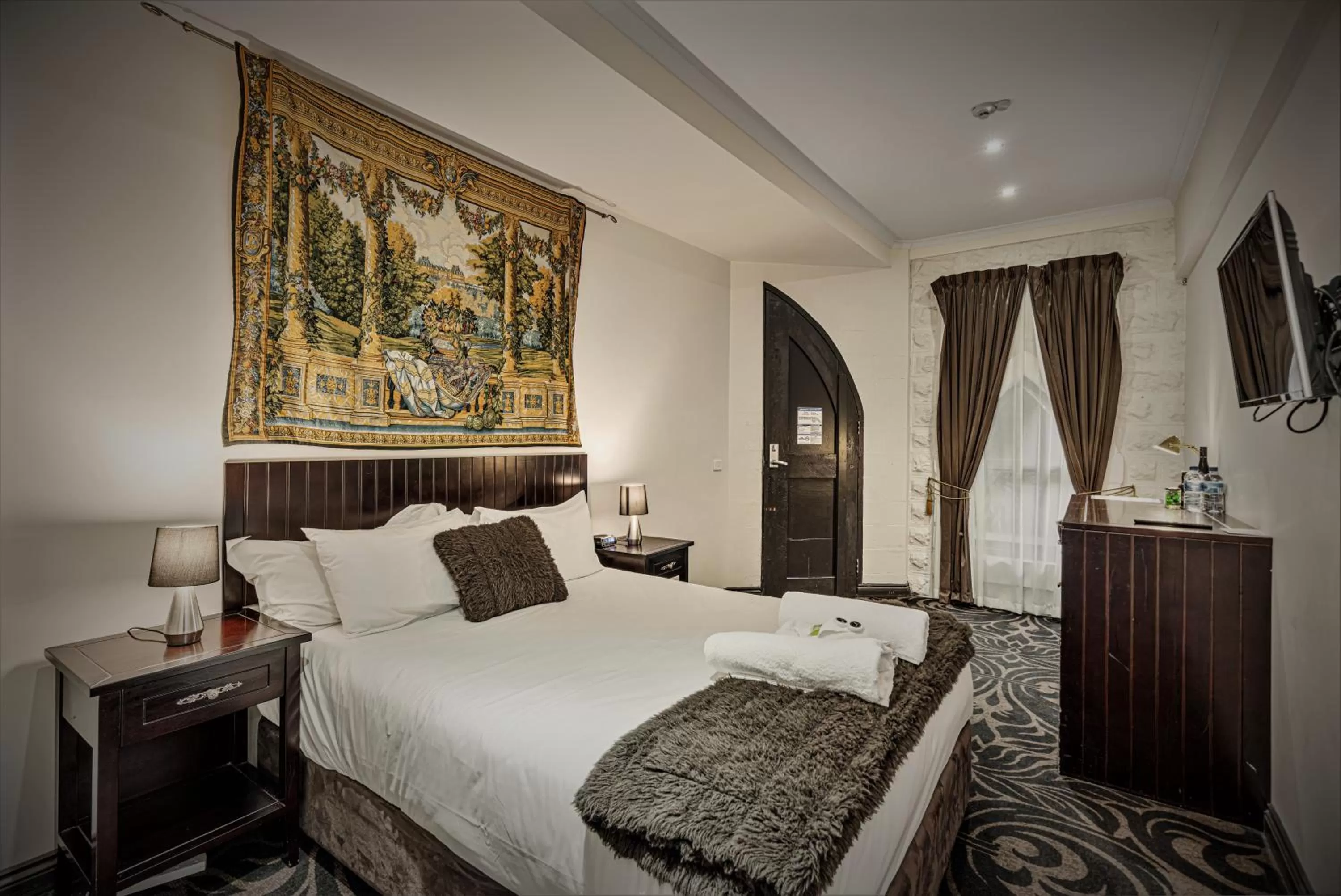 Bed in Big4 Kryal Castle Holiday Park Ballarat