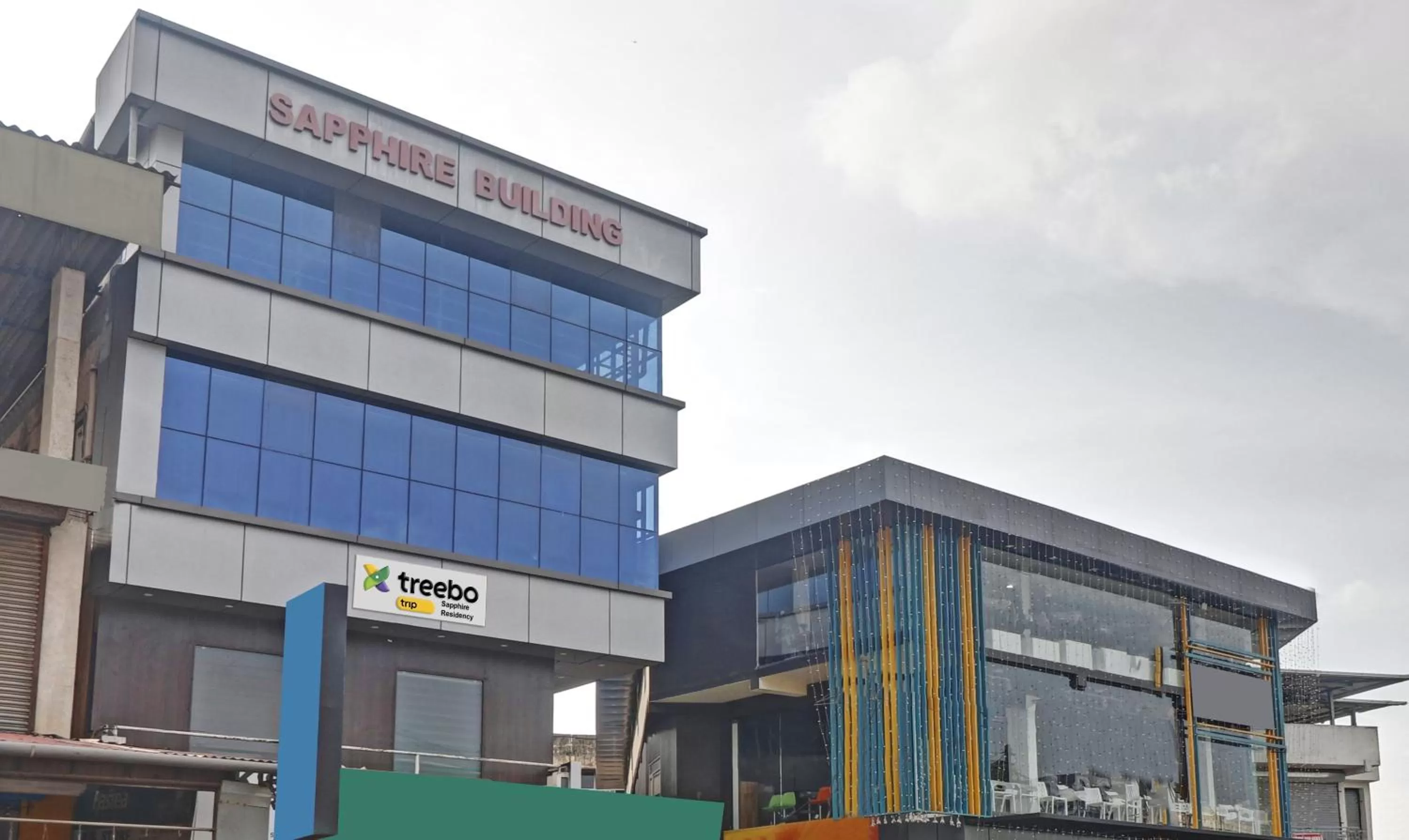 Property building in Itsy Hotels Sapphire Residency