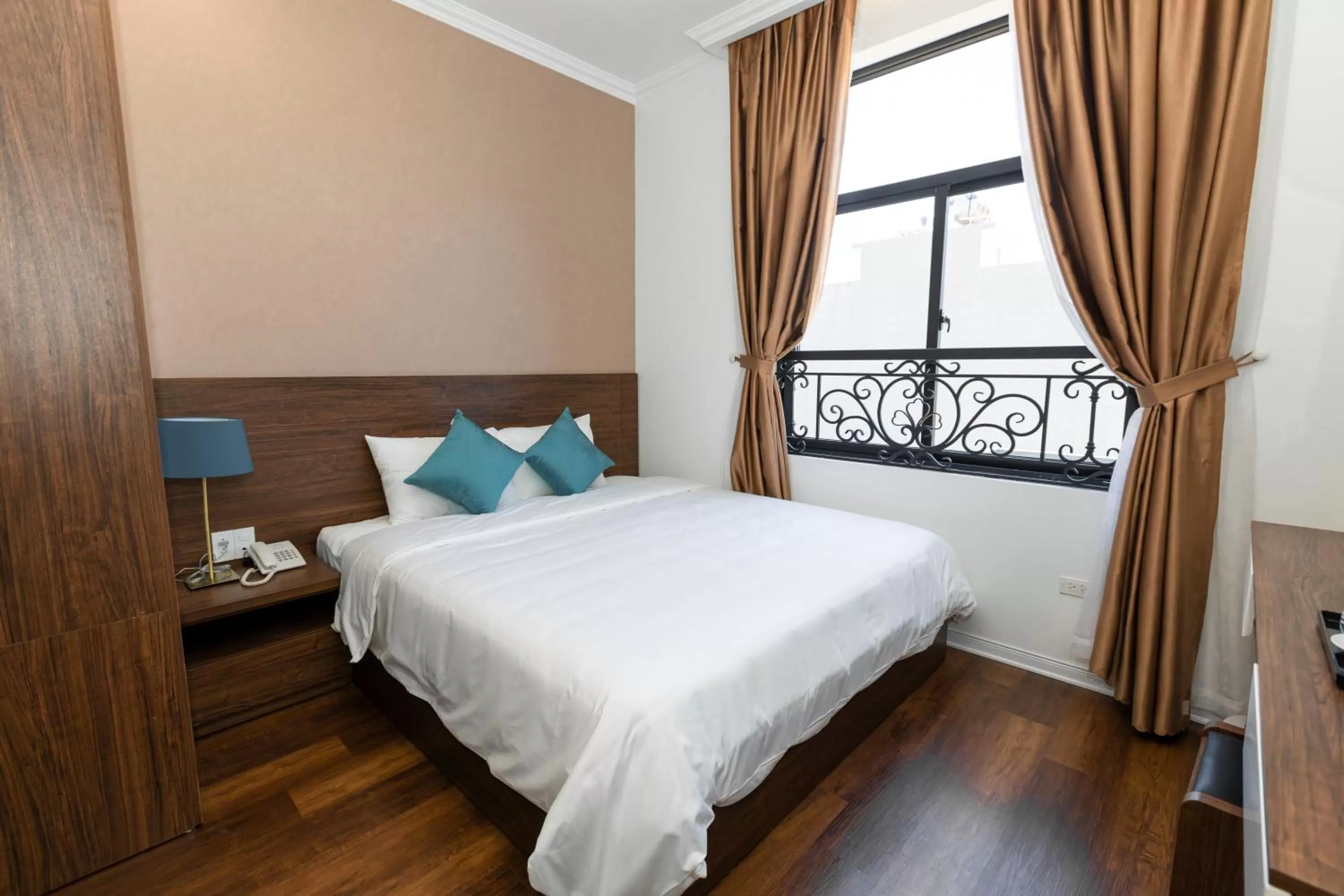 Bedroom, Bed in Minh Phong Hotel Ha Long