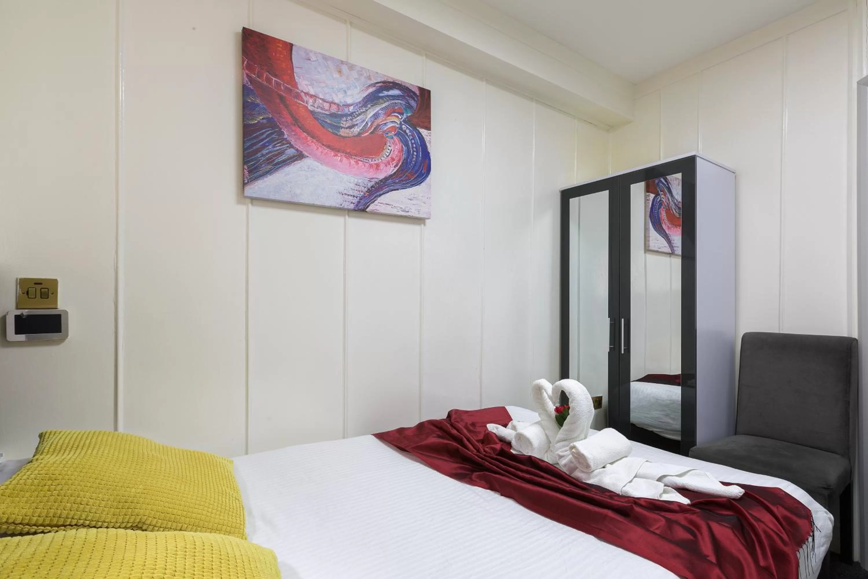 View (from property/room), Bed in Central Hoxton Shoreditch