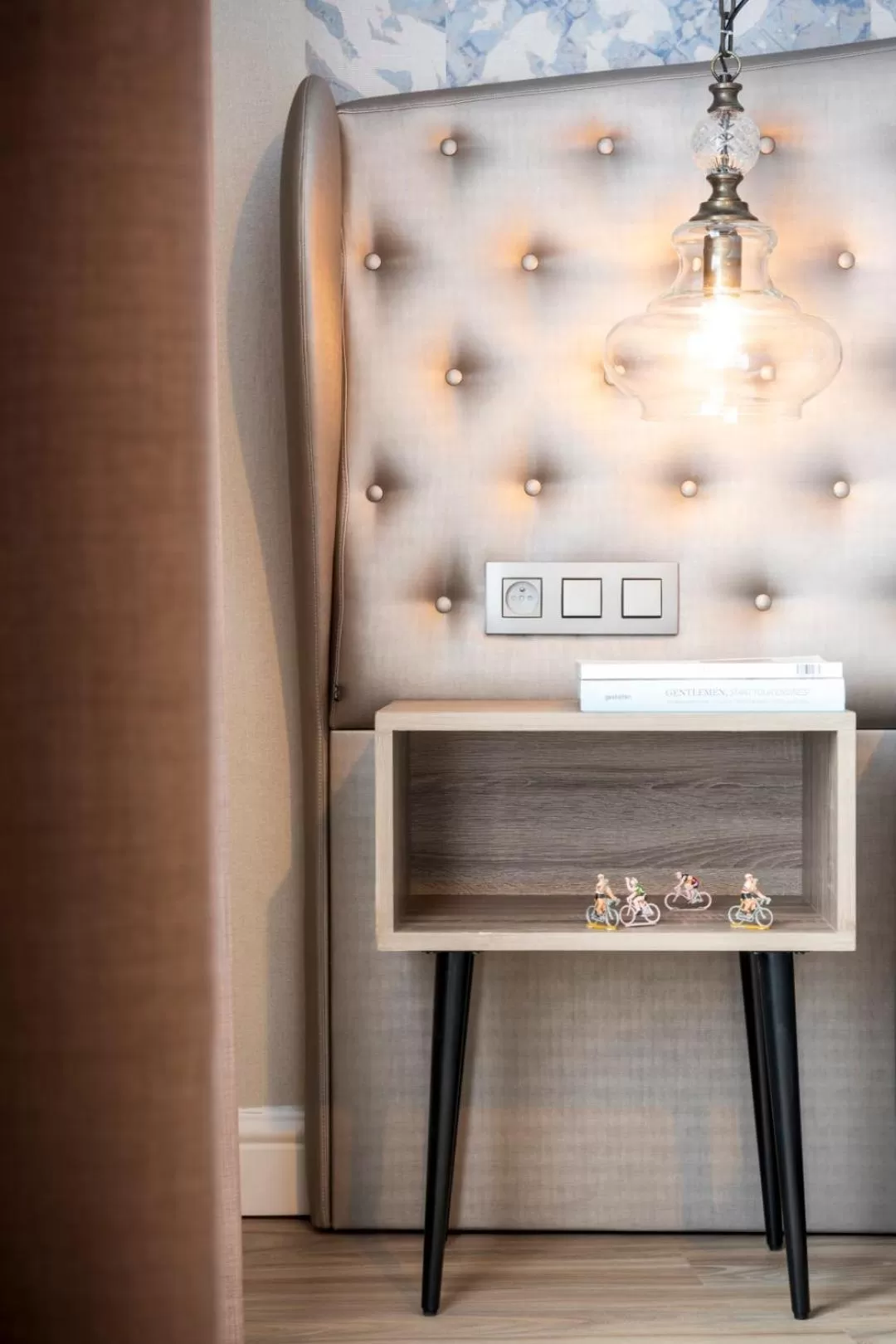 hair dresser in Hotel Acacia