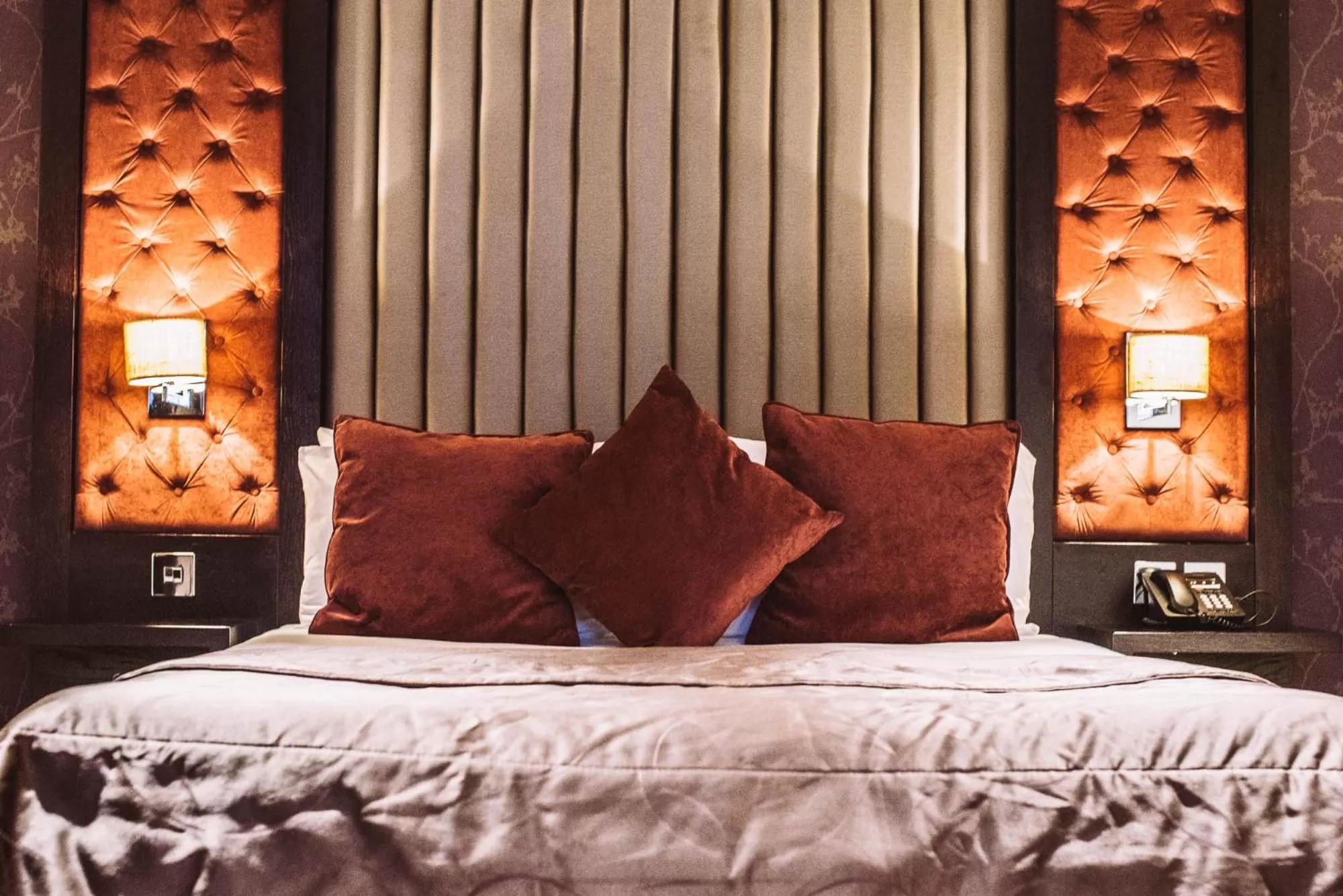 Bed in The Torrance Hotel