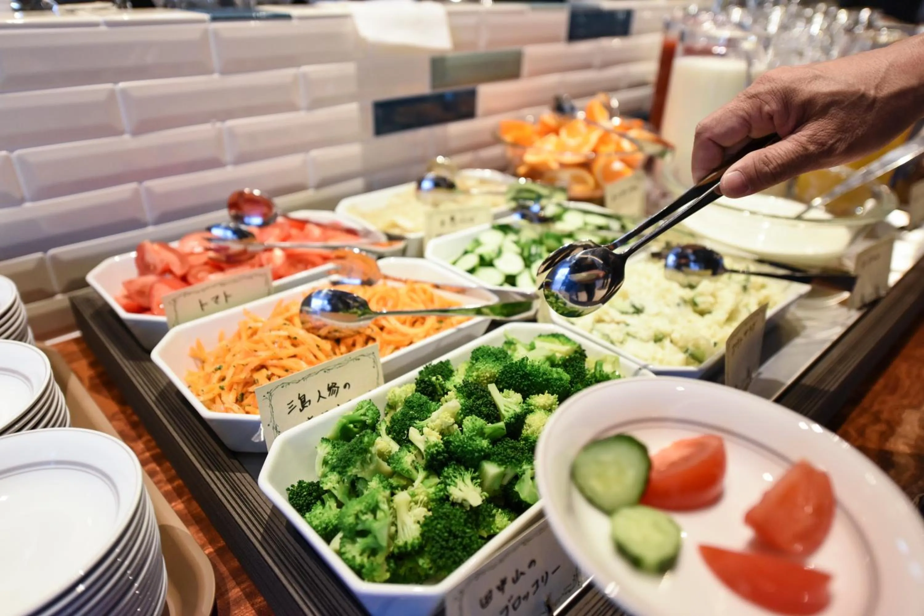 Buffet breakfast in Hotel Showmeikan