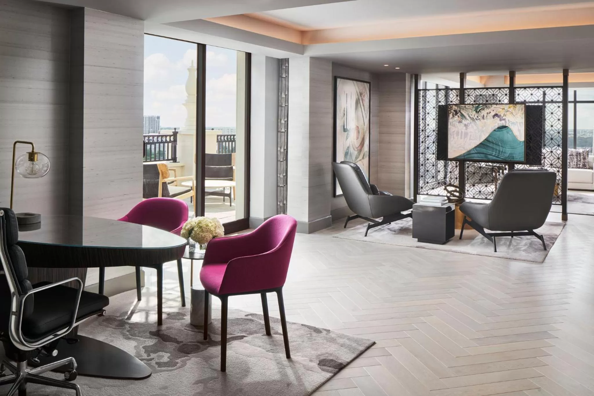 Photo of the whole room in Loews Coral Gables Hotel