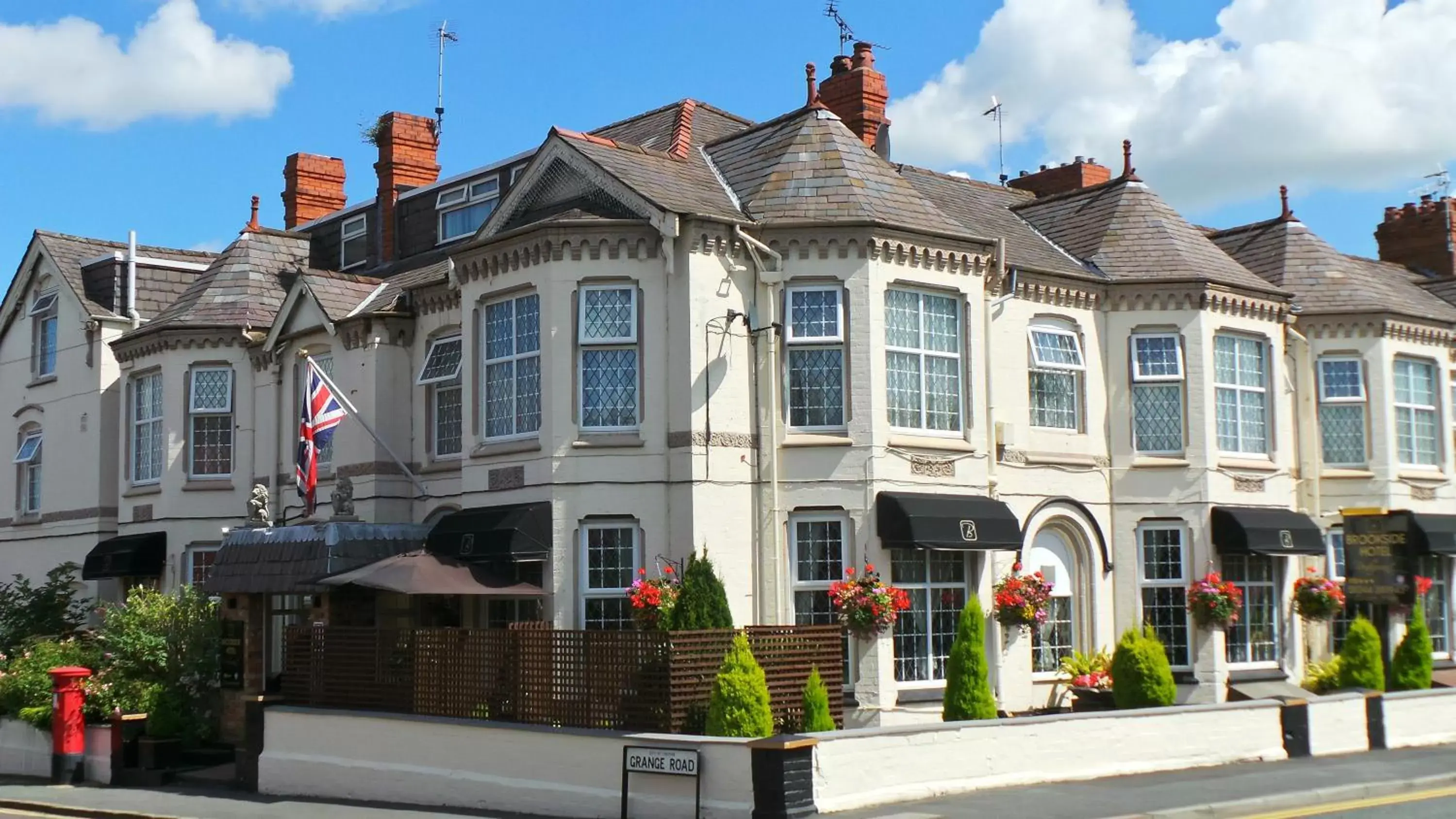 Brookside Hotel & Restaurant ,Suitable for Solo Travelers Couples Educational Groups & Families welcome Brookside Hotel & Restaurant ,Suitable for Solo Travelers Couples Educational Groups & Families welcome