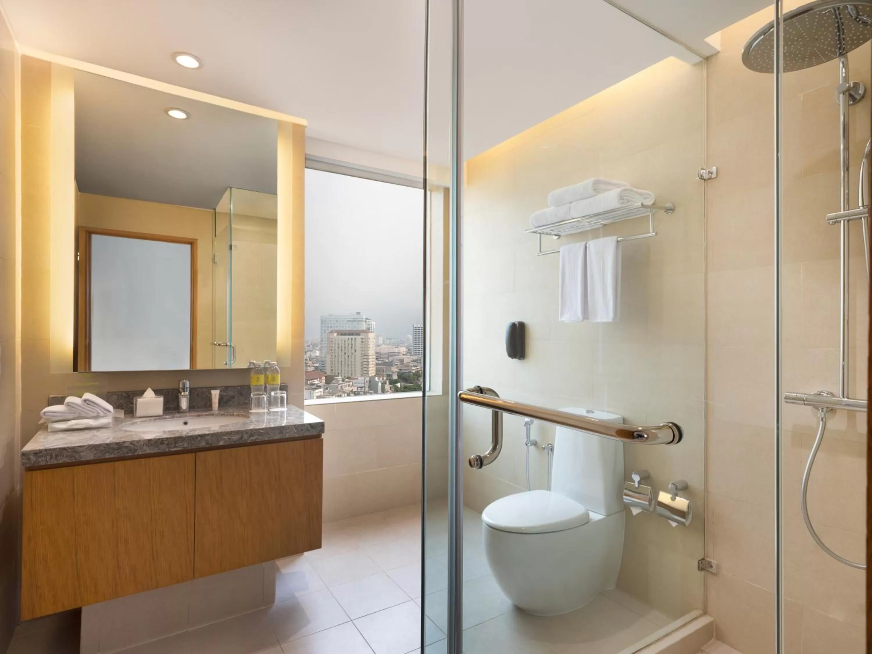 Shower in Holiday Inn & Suites Jakarta Gajah Mada by IHG