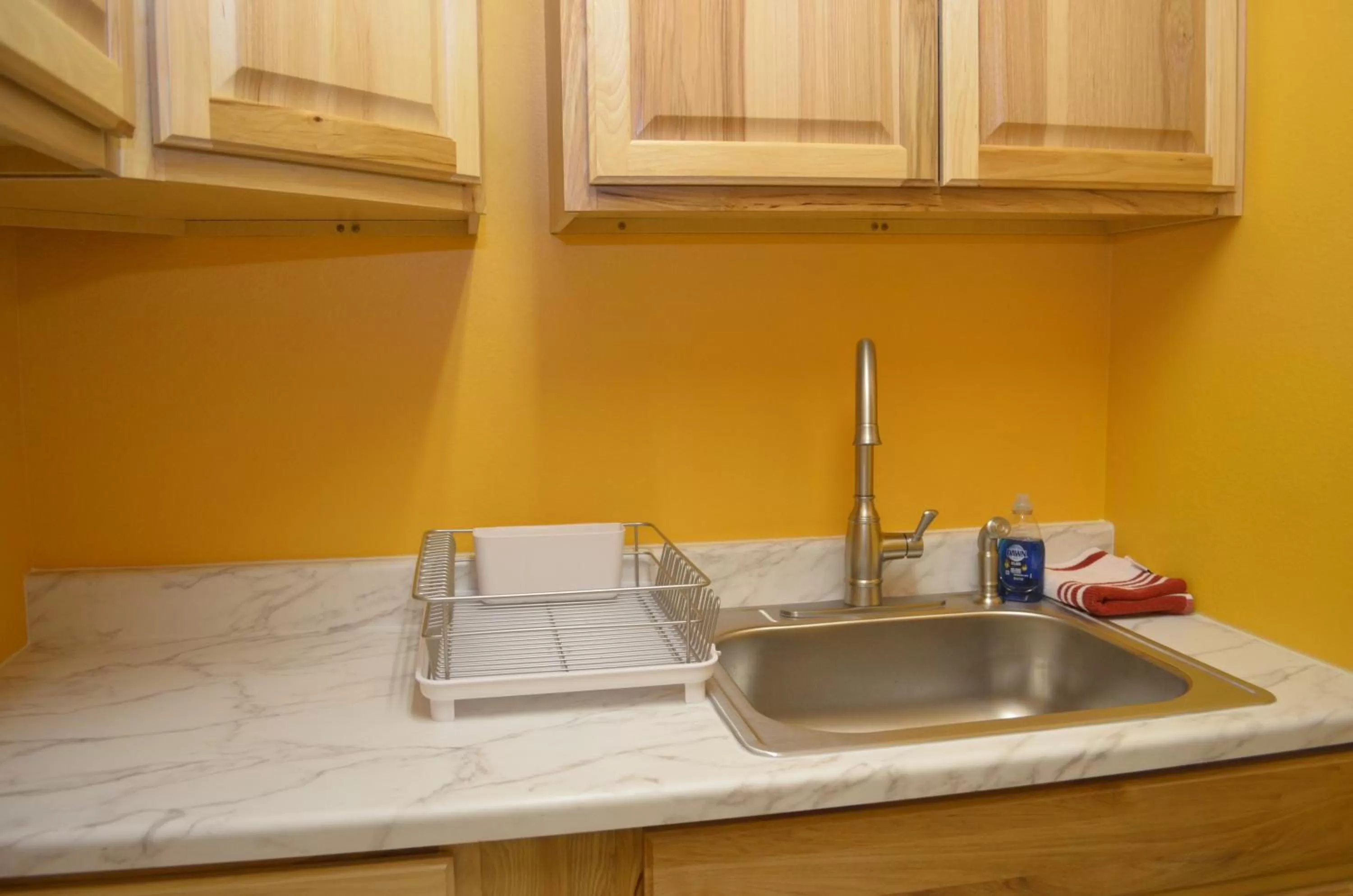 Kitchen or kitchenette in The Ouray Main Street Inn
