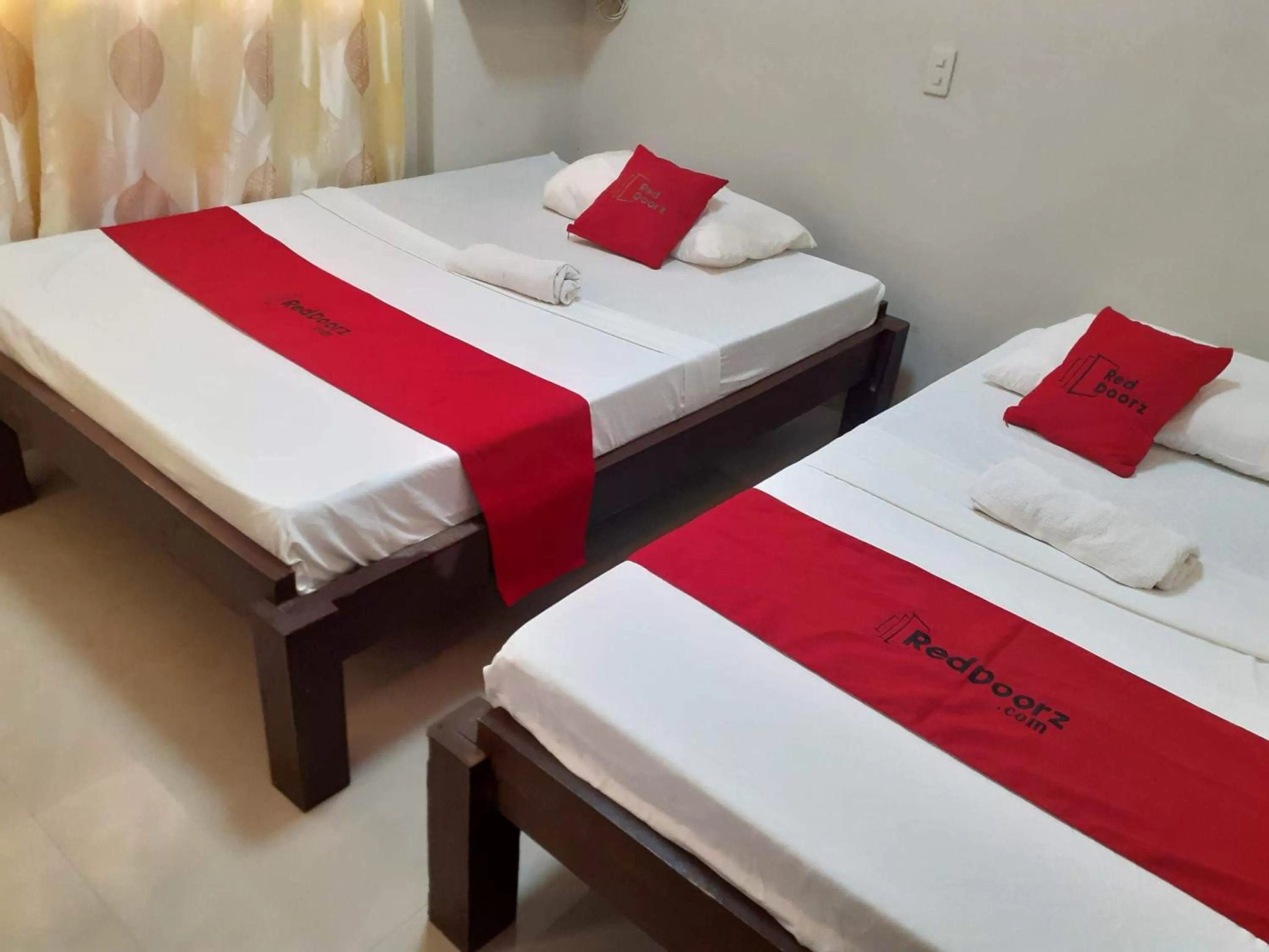 Bed in RedDoorz @ VP Inting Street