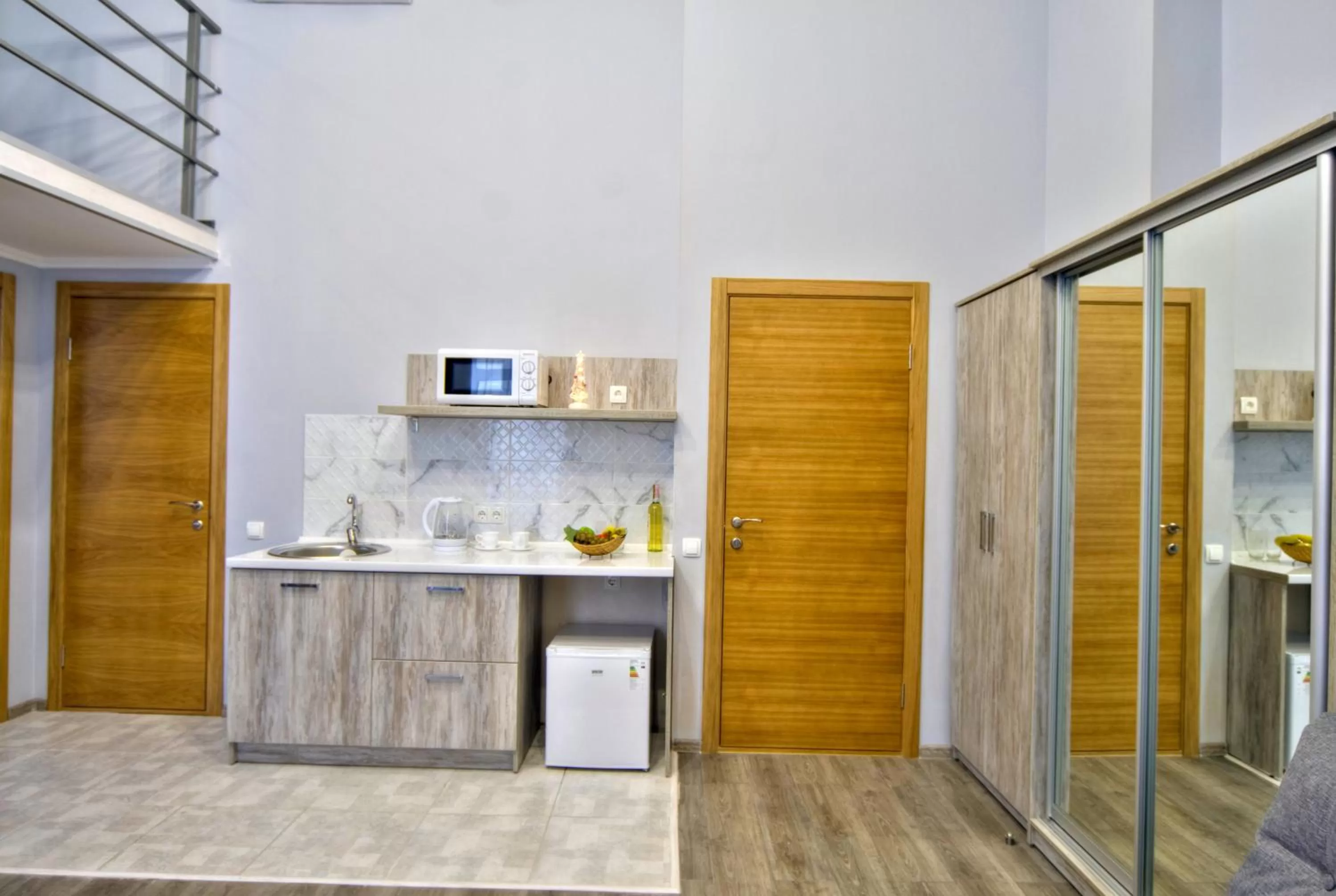 Living room, Kitchen/Kitchenette in Grand Apartments