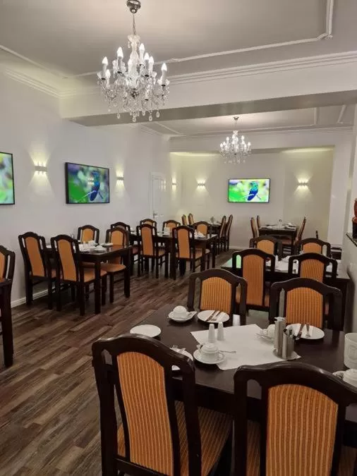 Restaurant/places to eat in artHOTEL Bremen