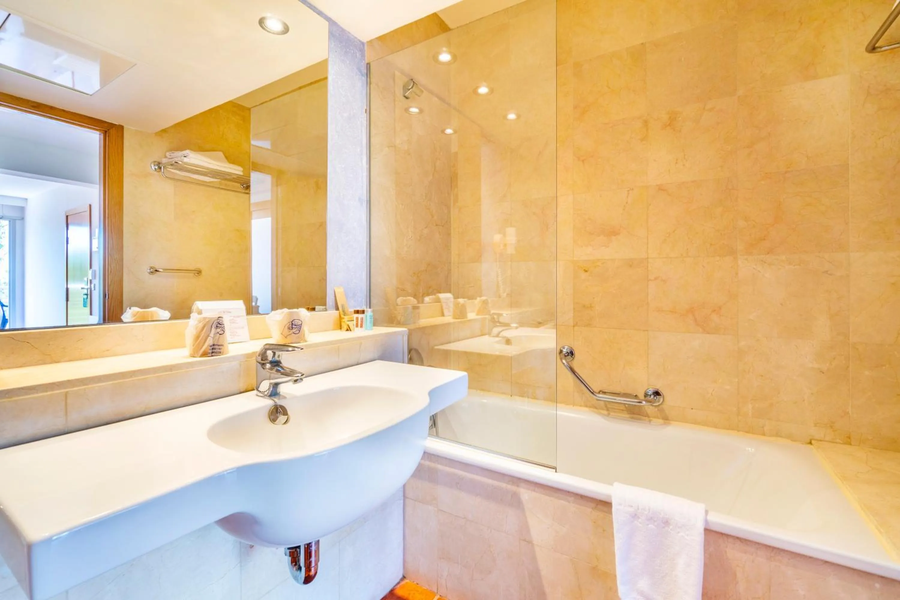 Single Room in Hotel Na Forana