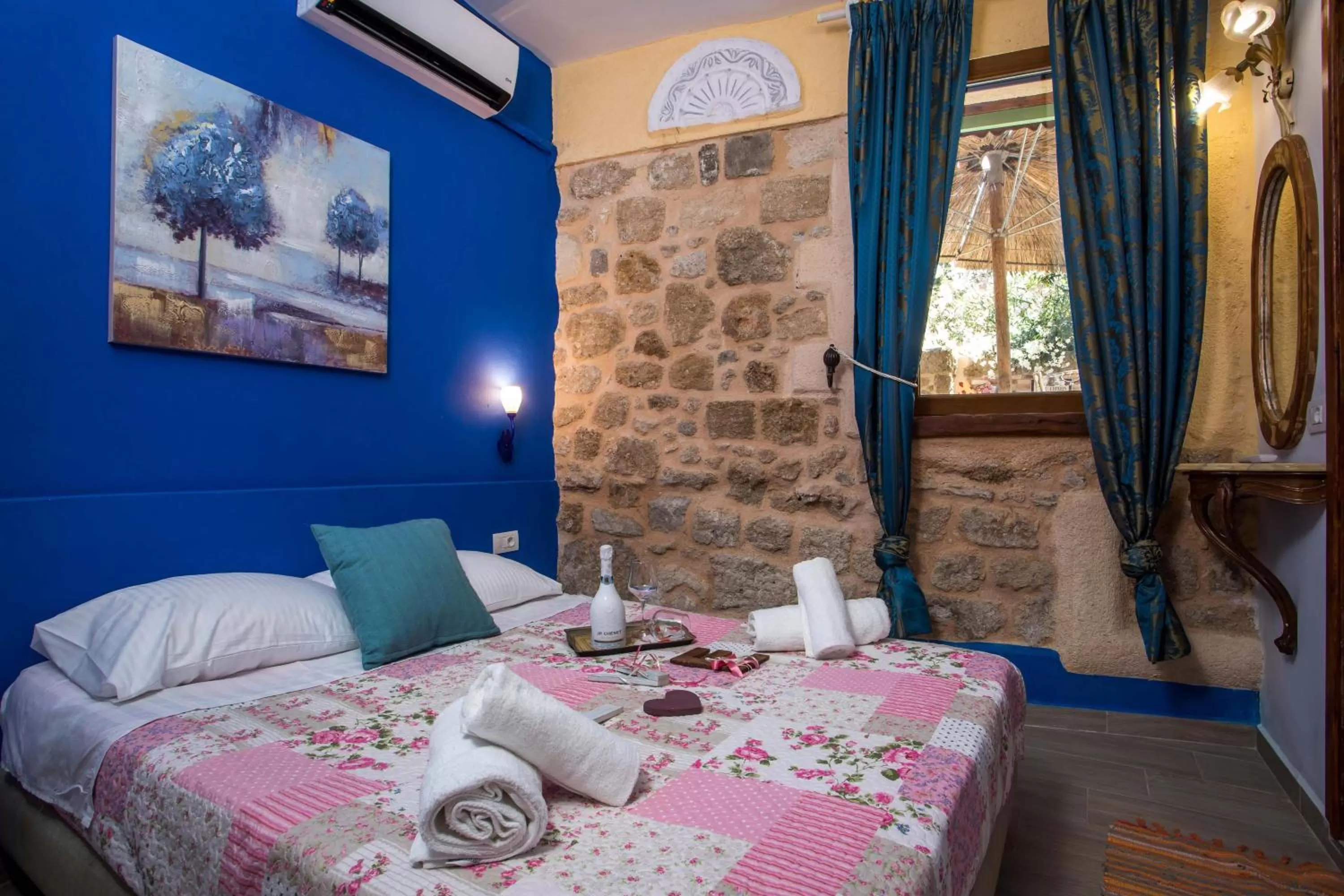 Bedroom, Bed in Attiki Hotel