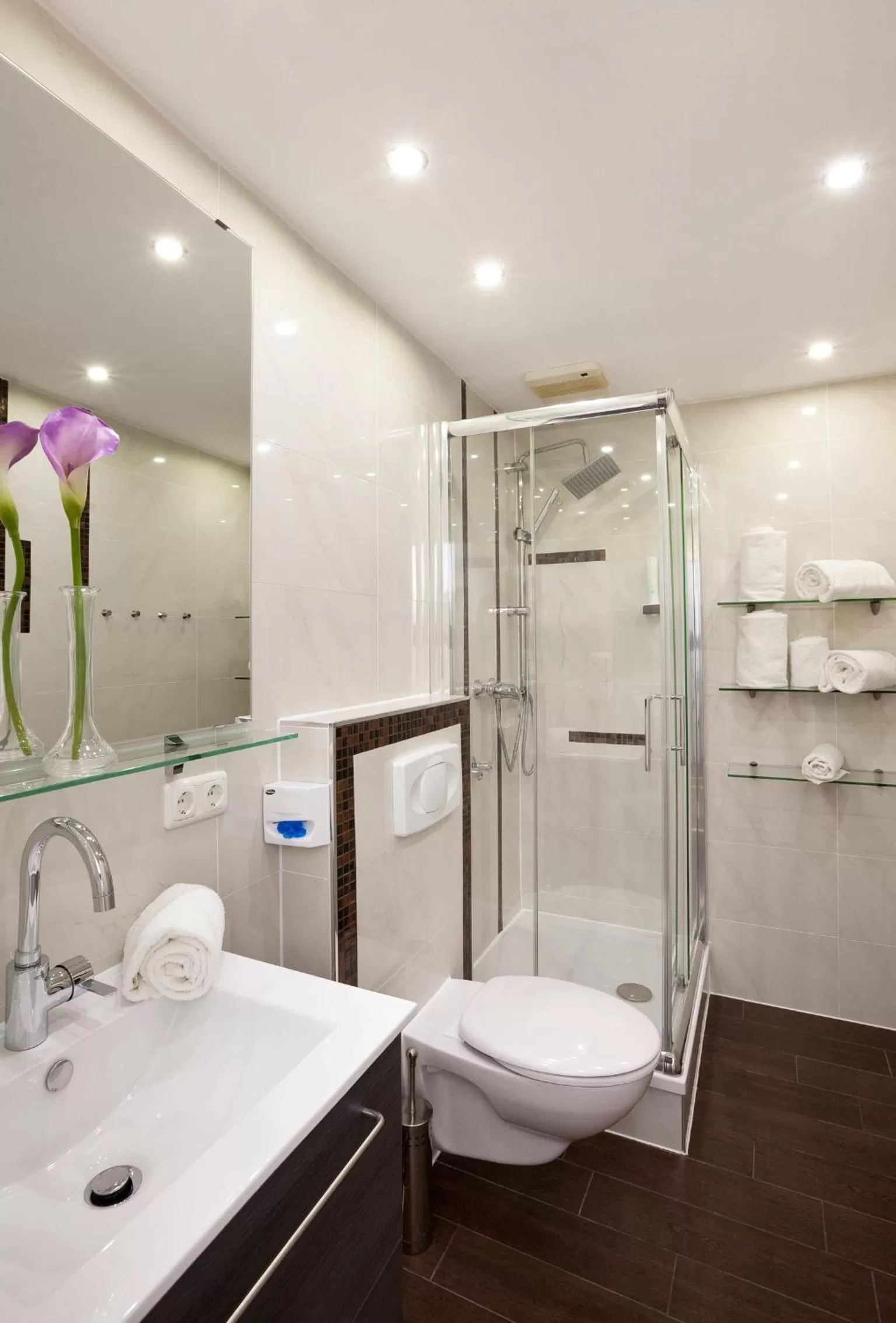 Bathroom in City Apart Hotel Füssen