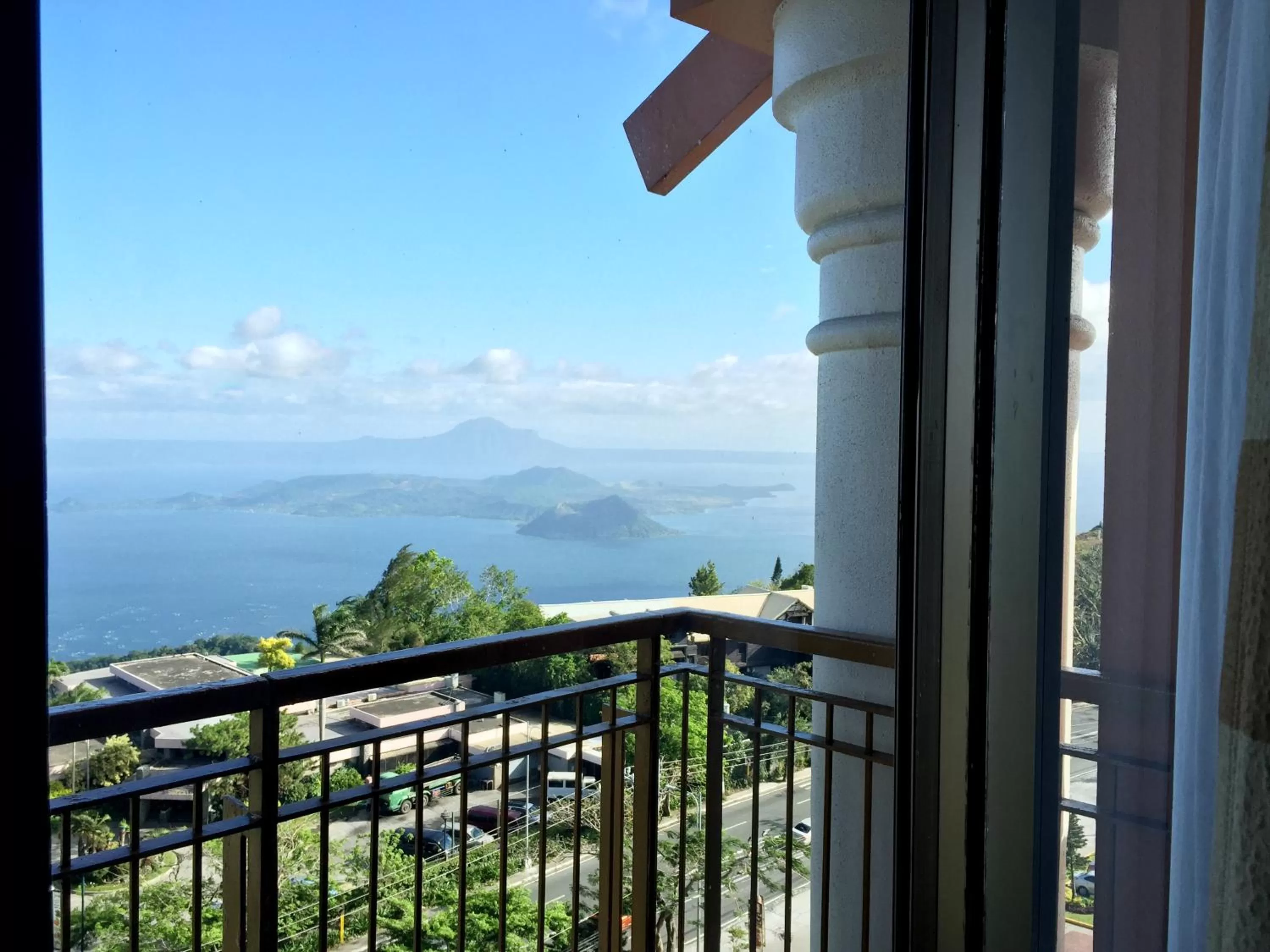 Lake view in Summit Ridge Tagaytay - Newly Renovated
